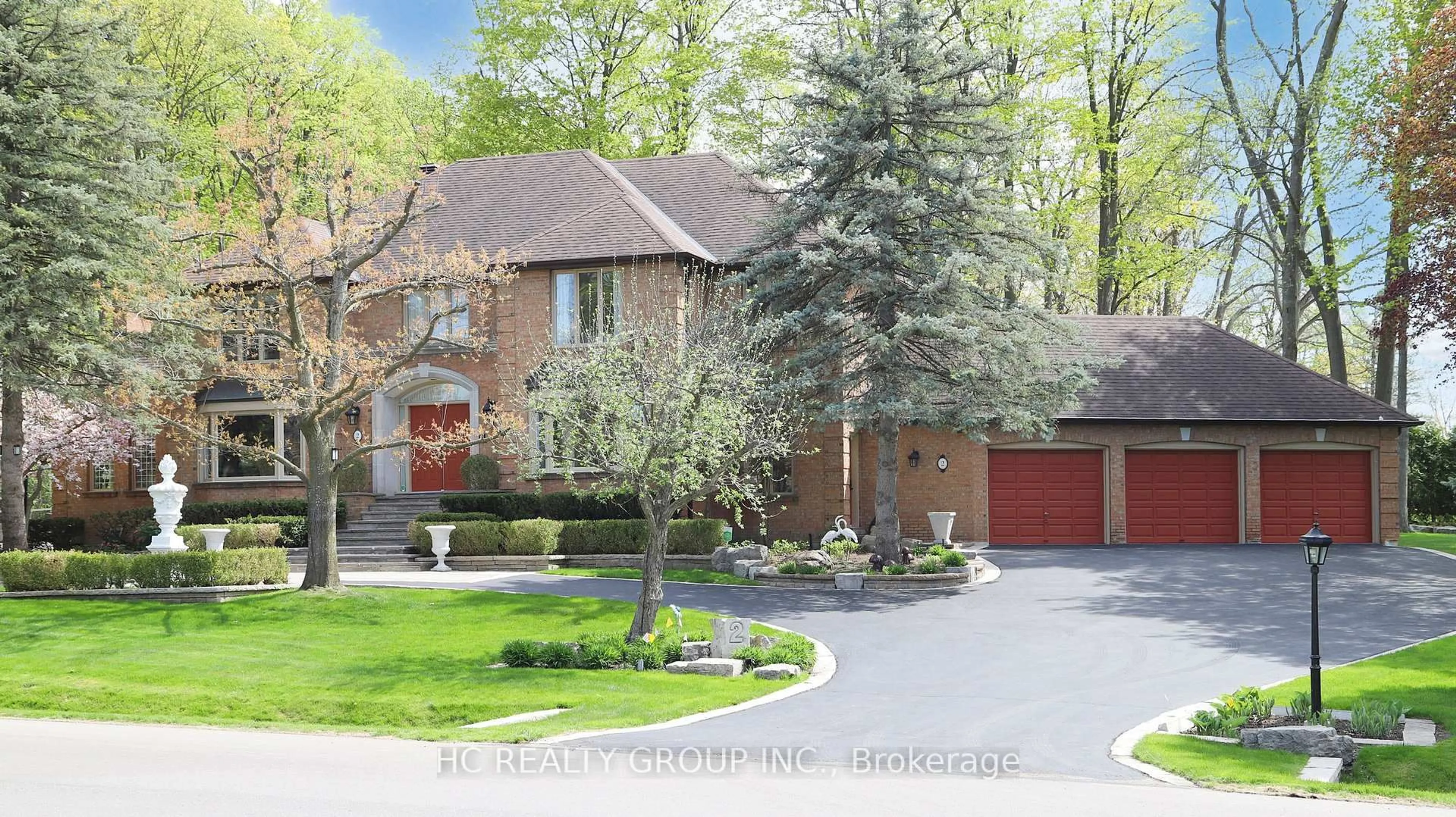 Home with brick exterior material, street for 2 Glenridge Dr, Markham Ontario L6C 1A1