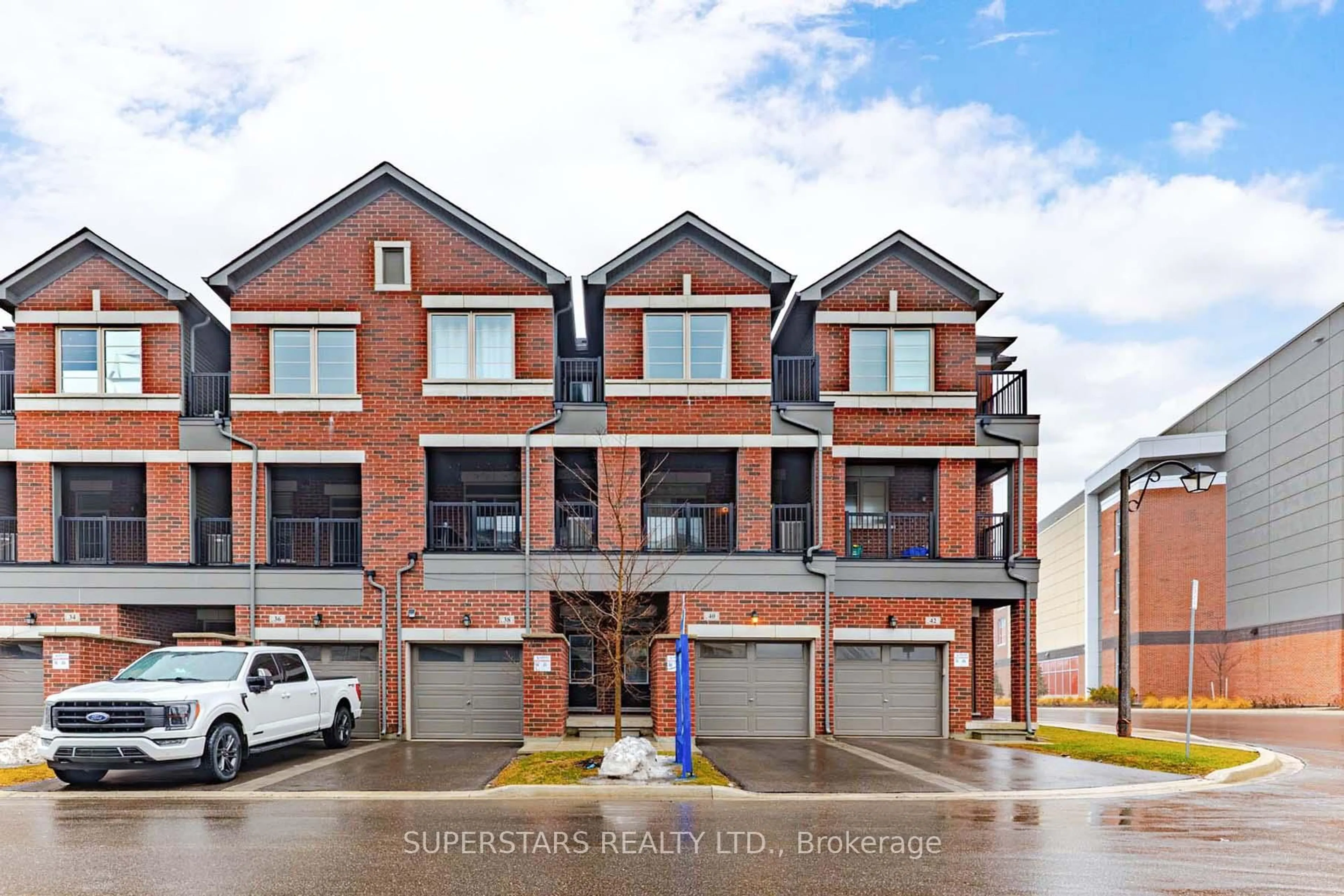 Home with brick exterior material, street for 40 Stoeber Lane, Markham Ontario L6B 1R2