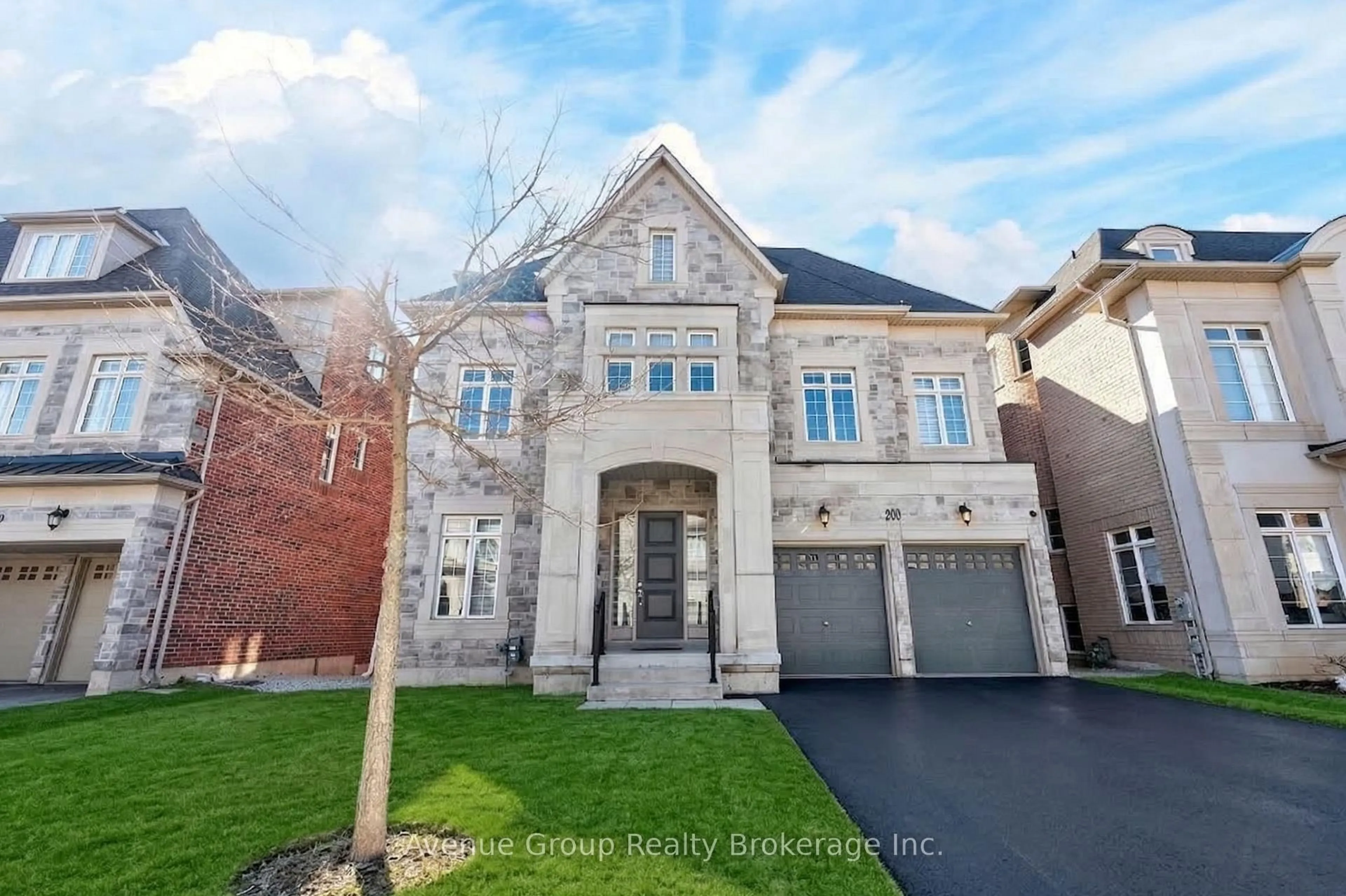 Home with brick exterior material, street for 200 Farrell Rd, Vaughan Ontario L6A 4W6
