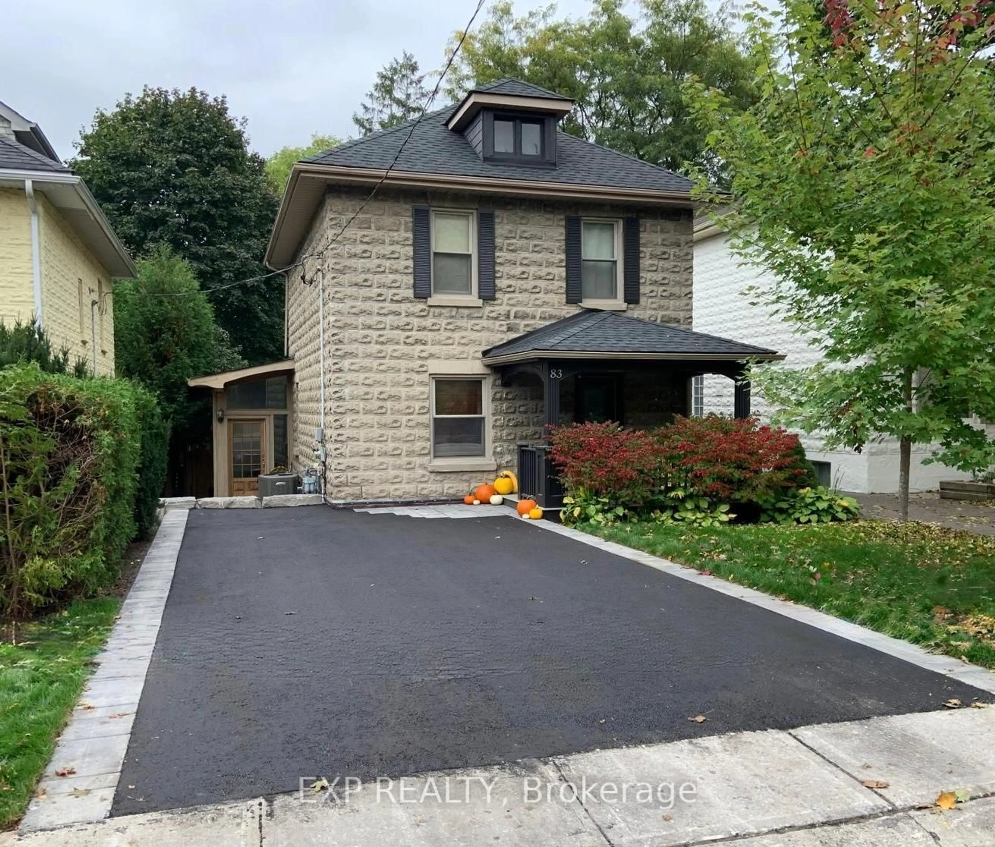 Unknown for 83 Spruce St, Aurora Ontario L4G 1S2