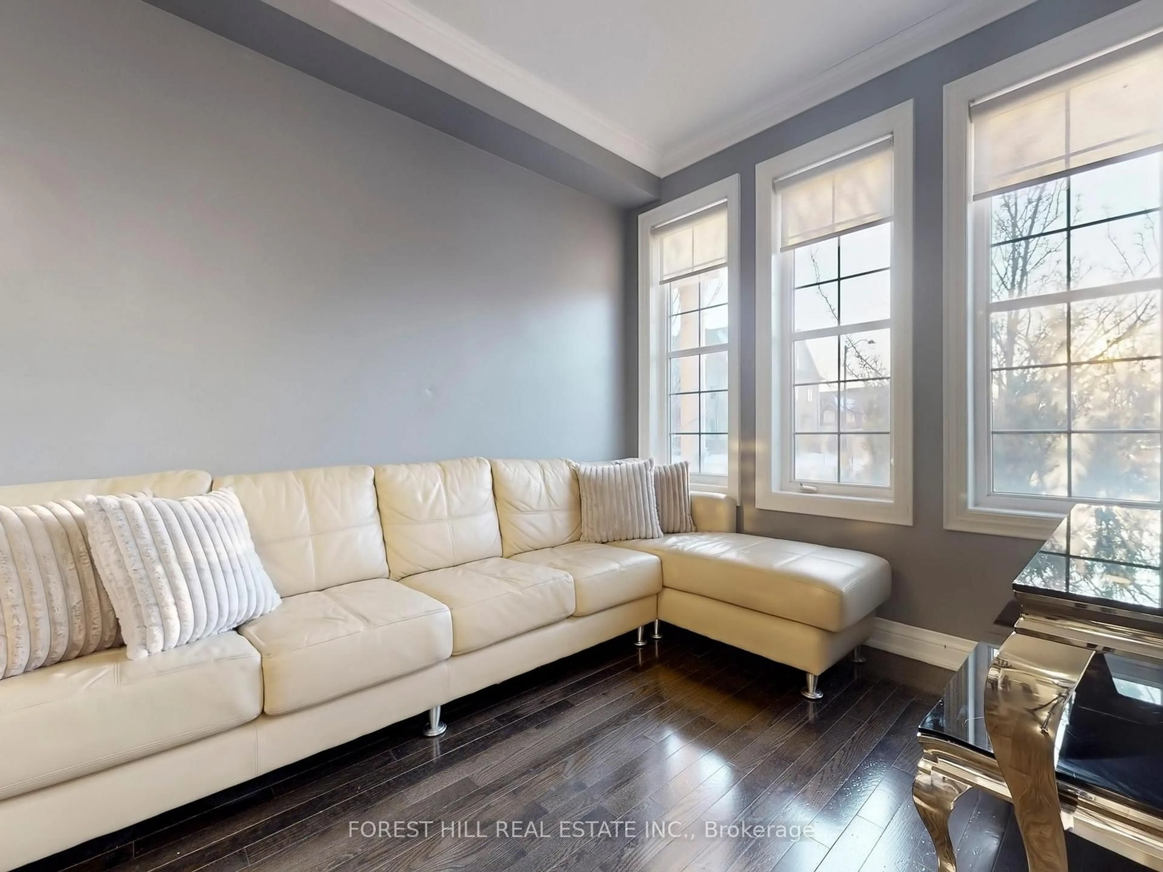 Living room with furniture, unknown for 41 Poetry Dr, Vaughan Ontario L4H 3R1