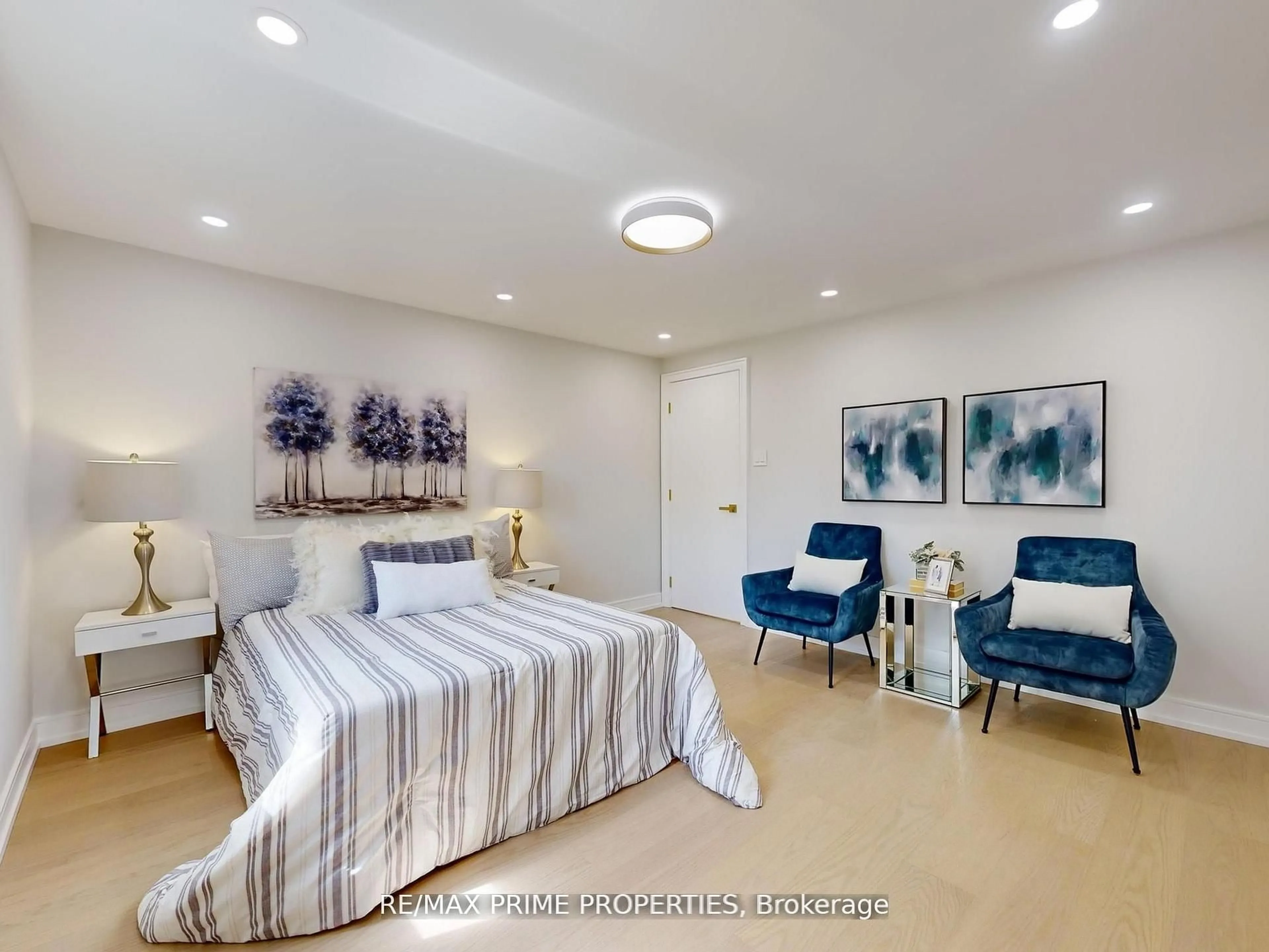 A pic of a room for 137 Old Surrey Lane, Richmond Hill Ontario L4C 6R9