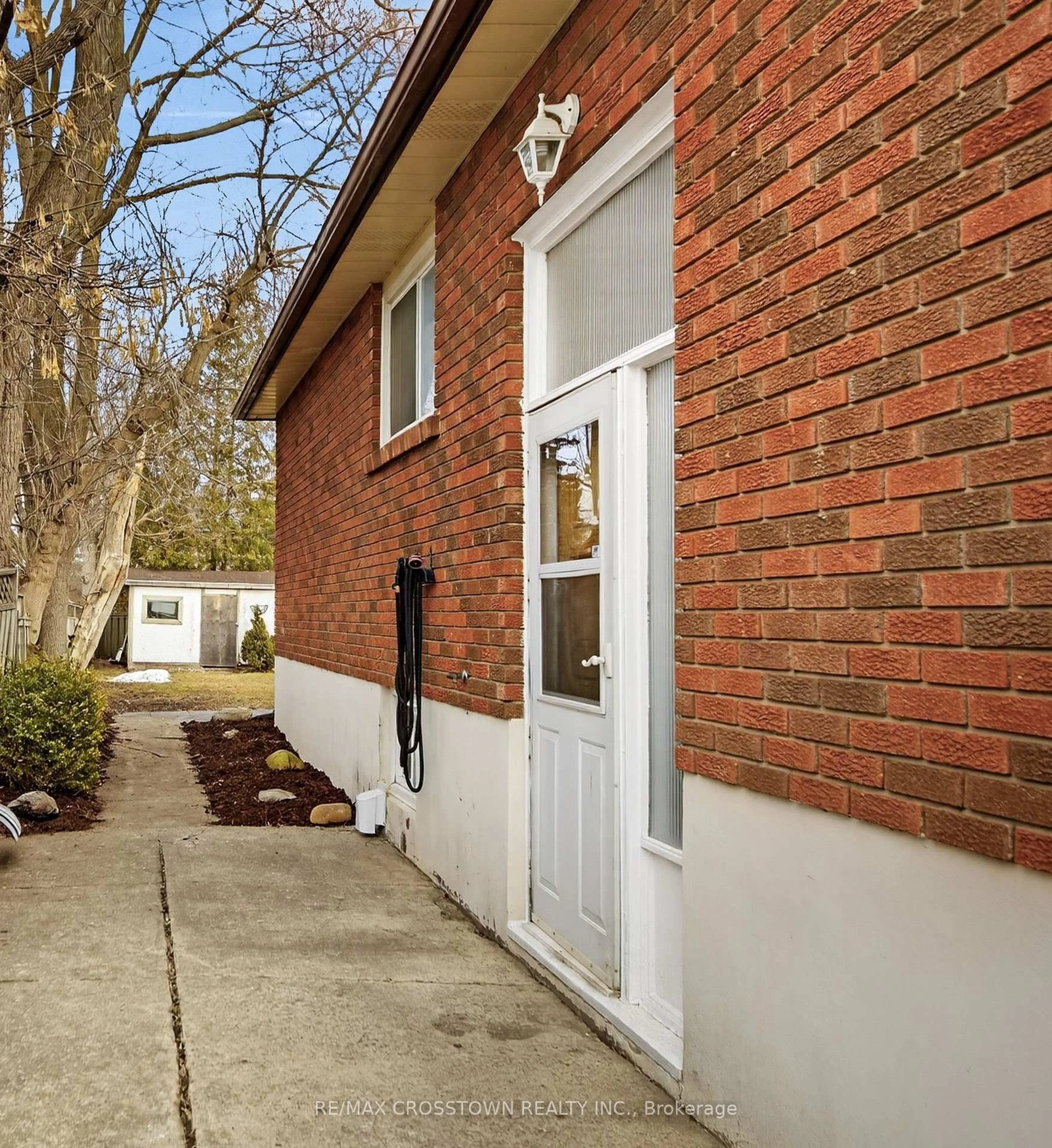 Home with brick exterior material, street for 58 Albert St, New Tecumseth Ontario L9R 1E9