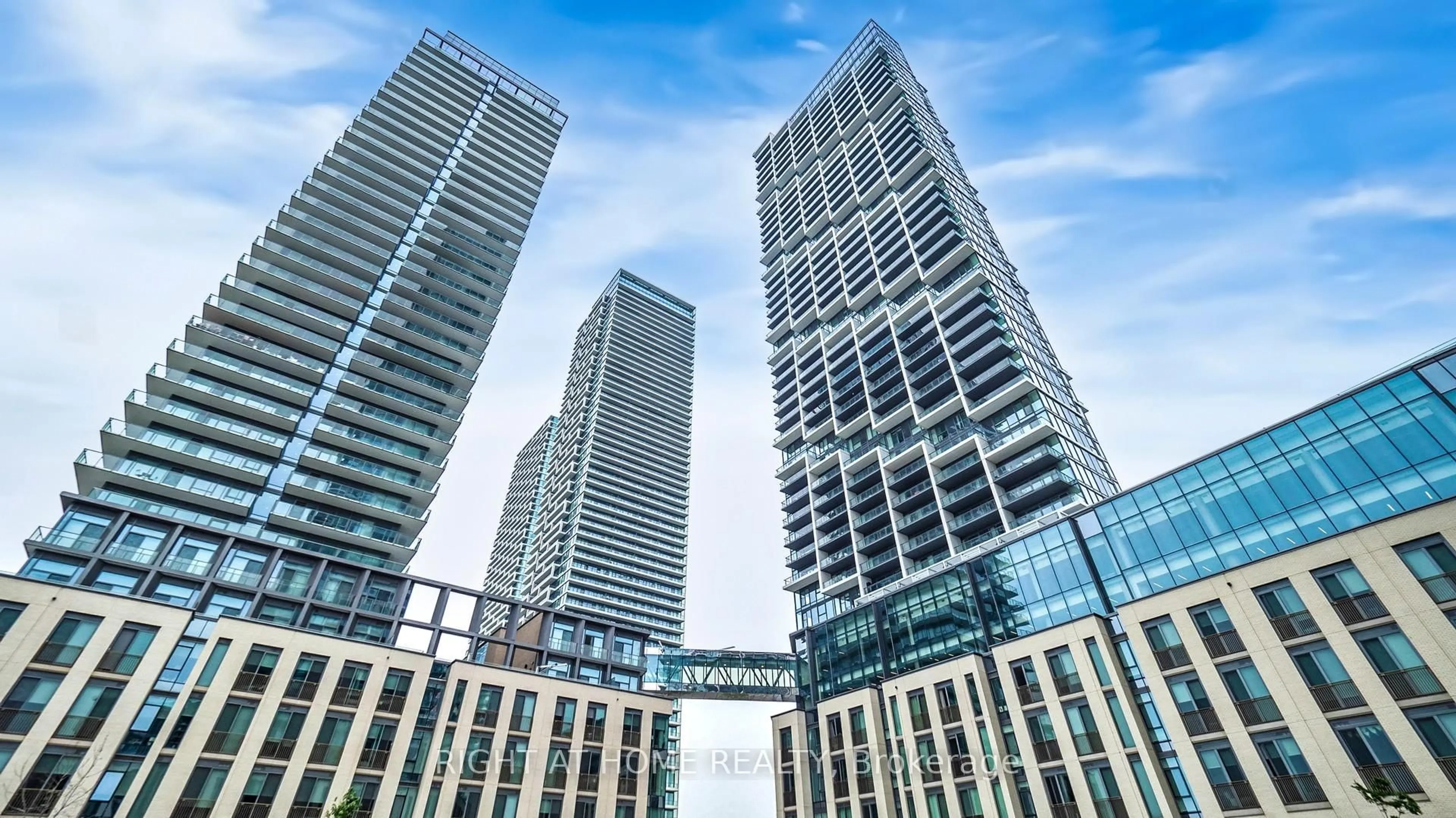 Unknown for 1000 Portage Pkwy #902, Vaughan Ontario L4K 0L1