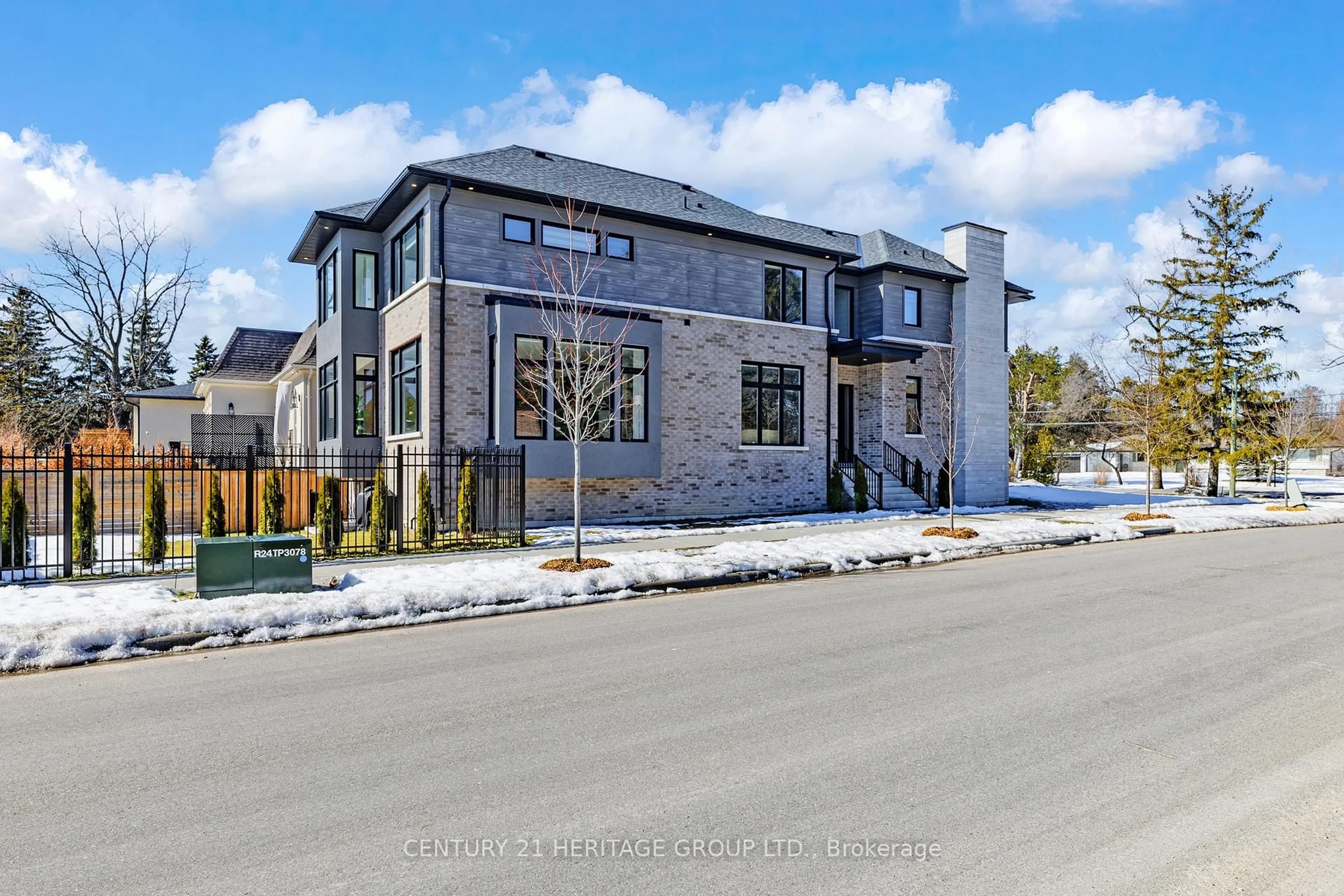 Home with brick exterior material, street for 251 Oxford St, Richmond Hill Ontario L4C 7V7