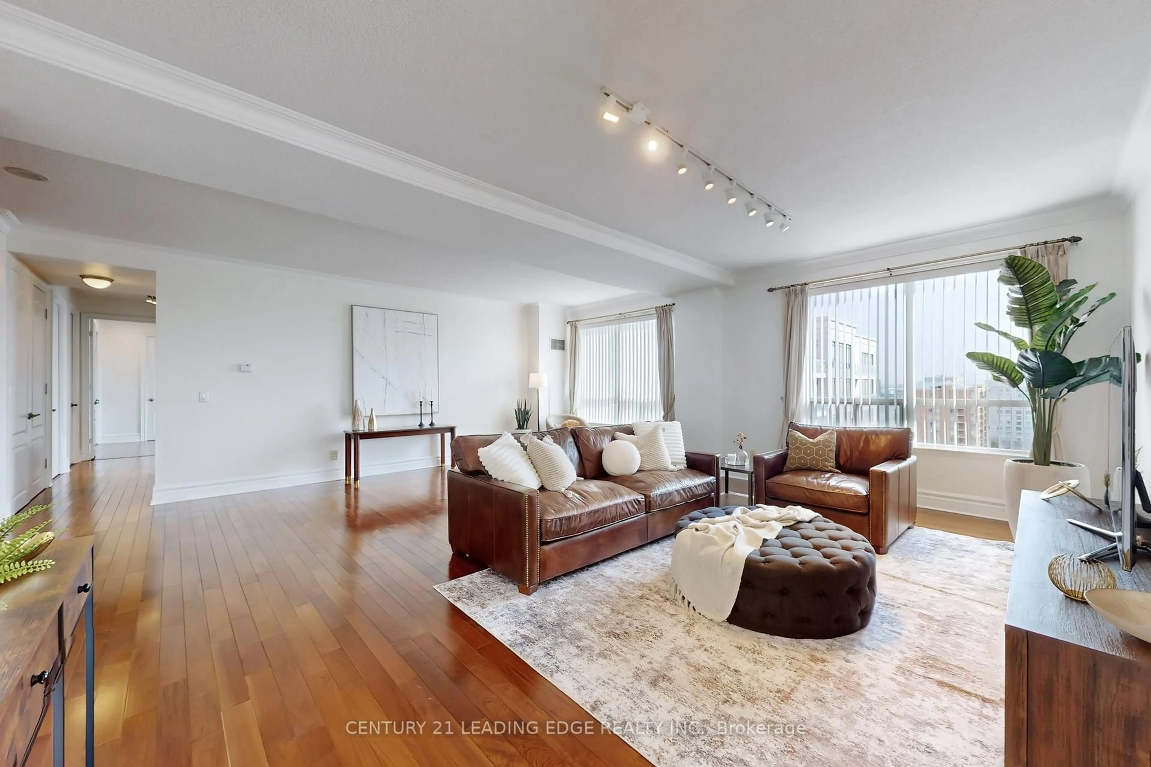 Living room with furniture, unknown for 62 Suncrest Blvd #LPH9, Markham Ontario L3T 7Y6