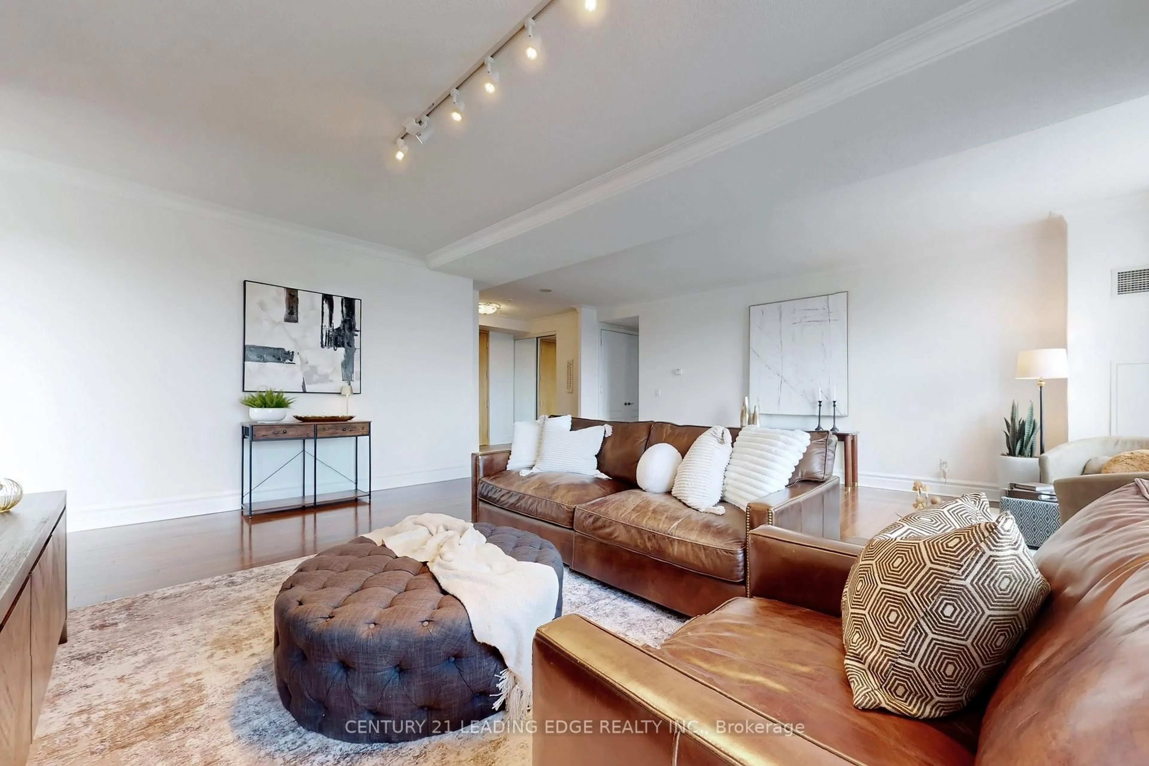 Living room with furniture, unknown for 62 Suncrest Blvd #LPH9, Markham Ontario L3T 7Y6