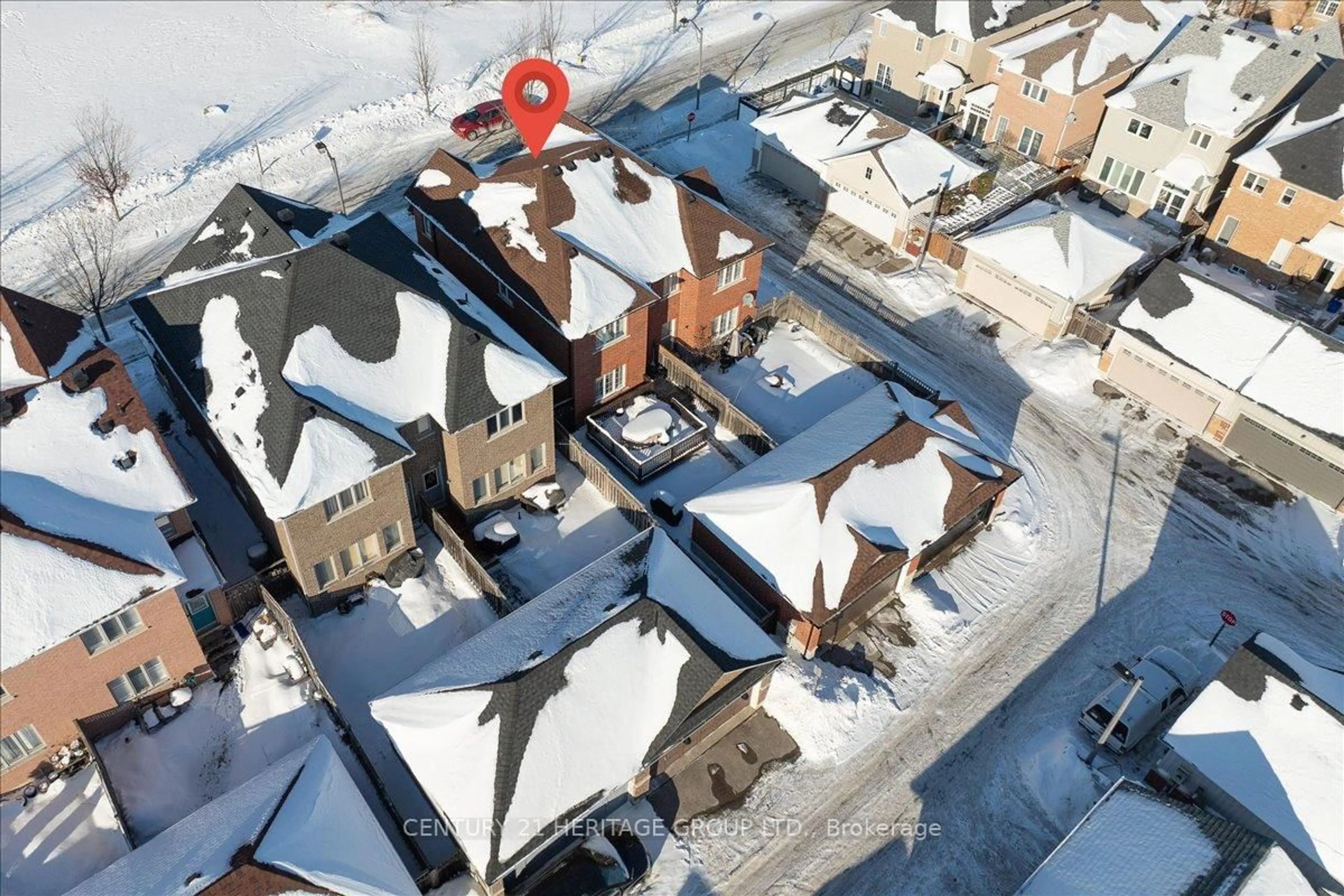 A pic from outside/outdoor area/front of a property/back of a property/a pic from drone, city buildings view from balcony for 31 Kalvinster Dr, Markham Ontario L6B 0A7