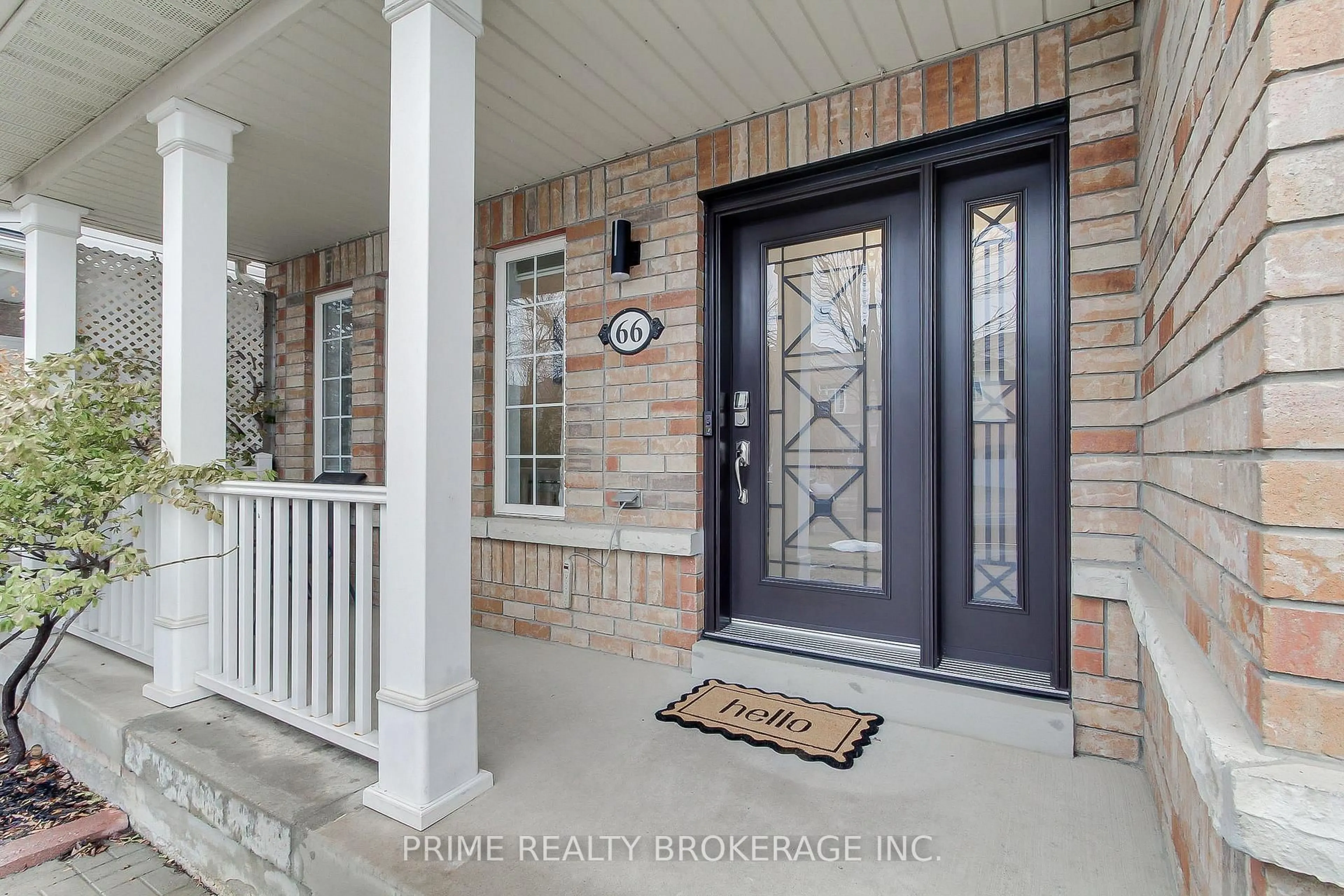 Indoor entryway for 66 Earl Stewart Dr, Aurora Ontario L4G 7P4