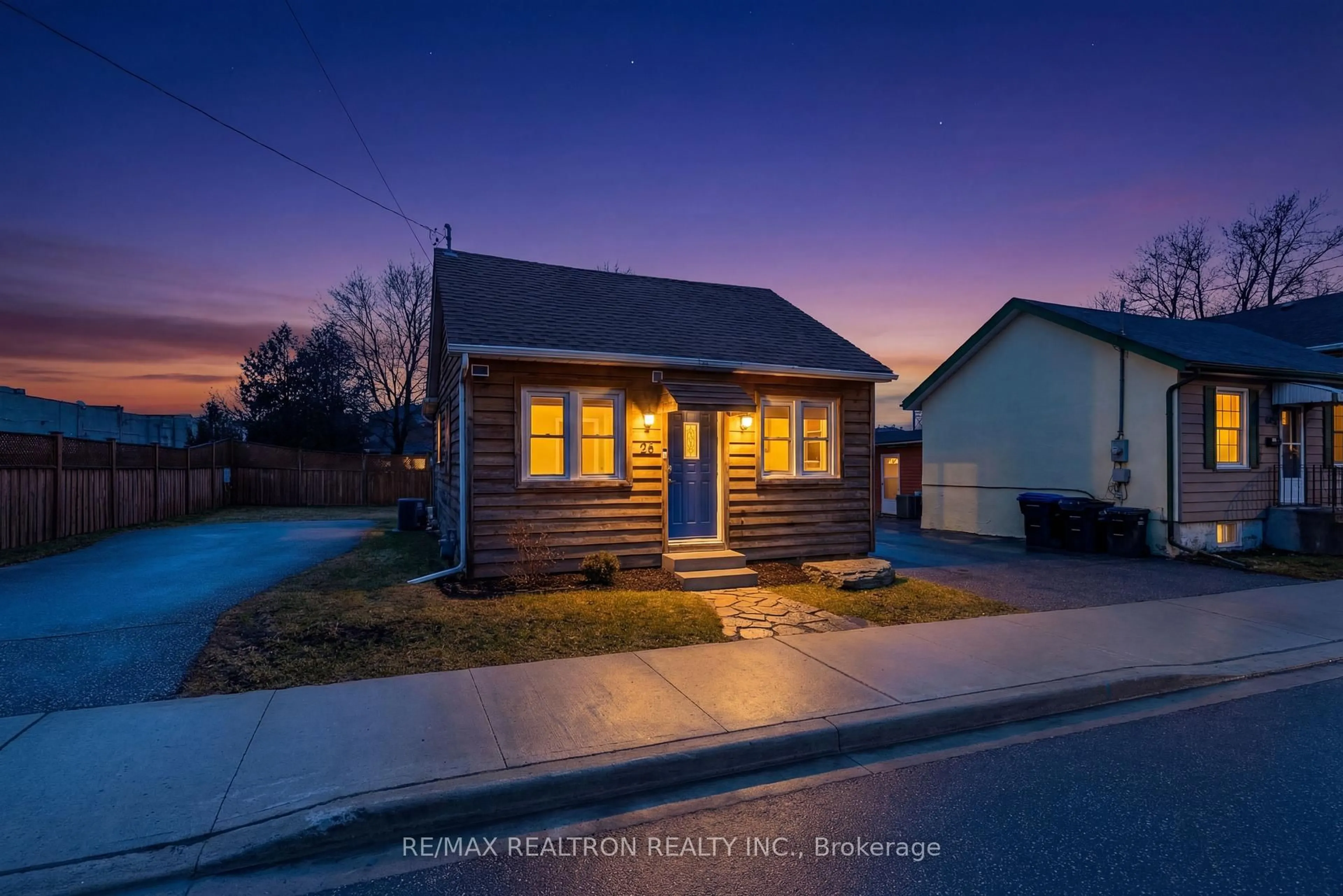 Unknown for 25 Bingham St, Bradford West Gwillimbury Ontario L3Z 1X1