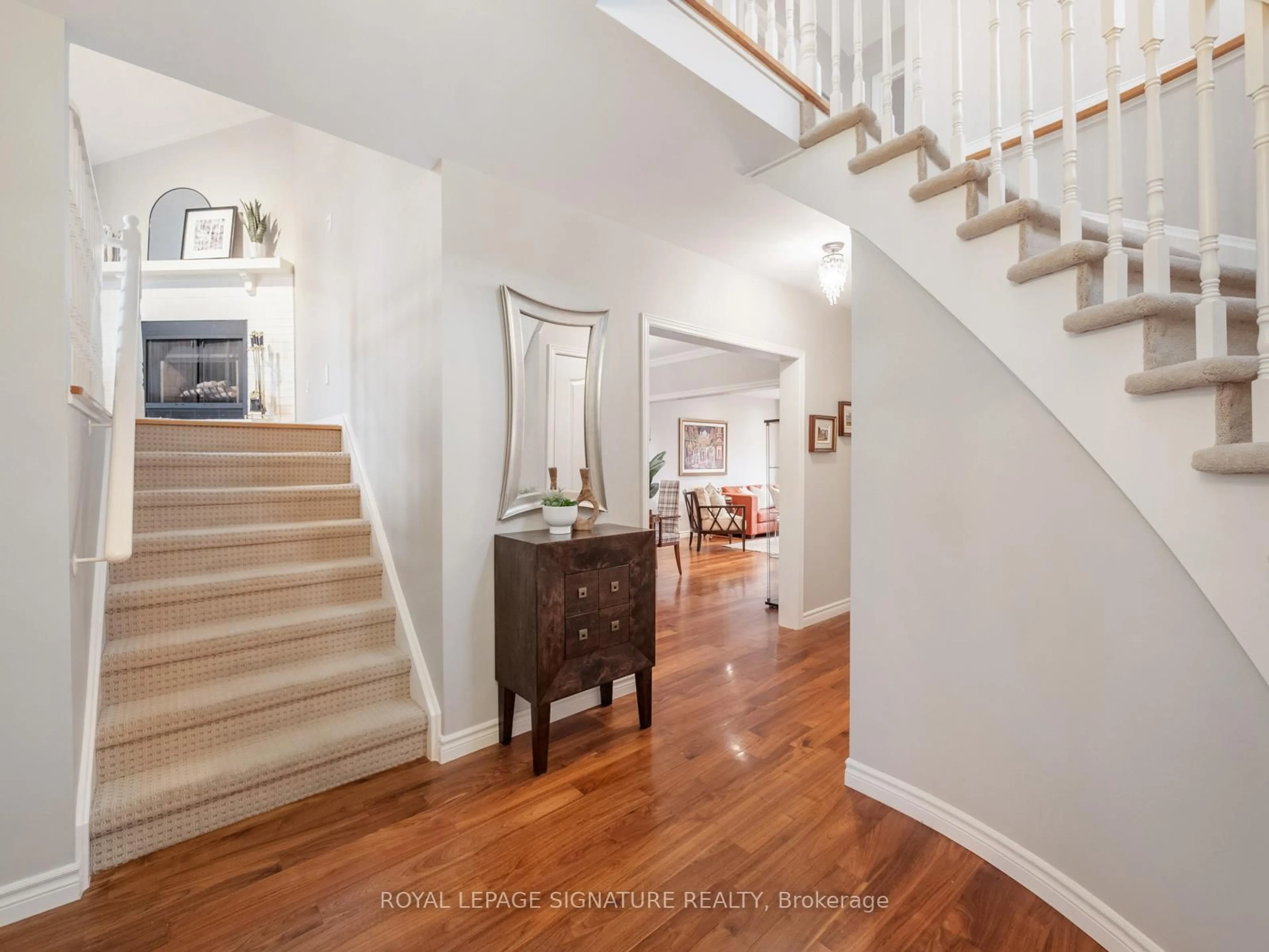 Indoor entryway for 72 Cantertrot Crt, Vaughan Ontario L4J 7X7