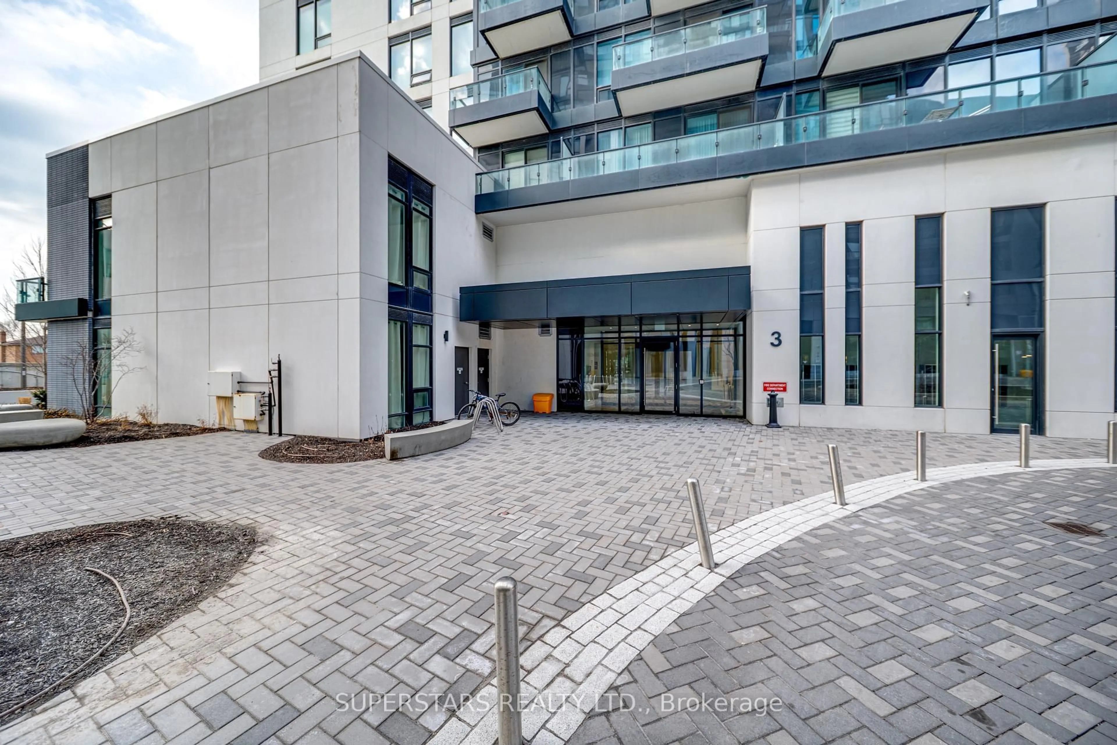 Indoor foyer for 3 Rosewater St #1211W, Richmond Hill Ontario L4C 5T6