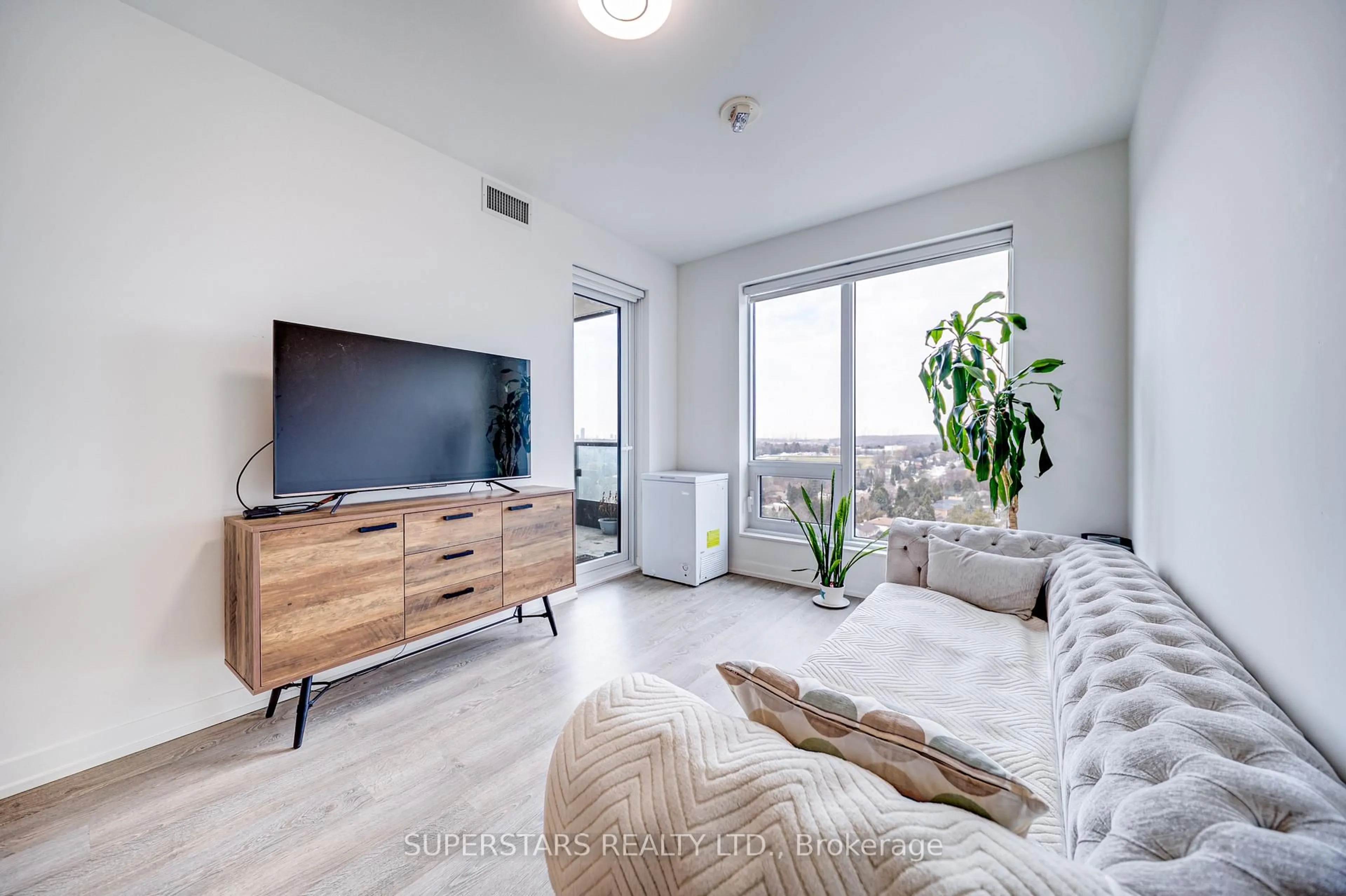 Living room with furniture, unknown for 3 Rosewater St #1211W, Richmond Hill Ontario L4C 5T6