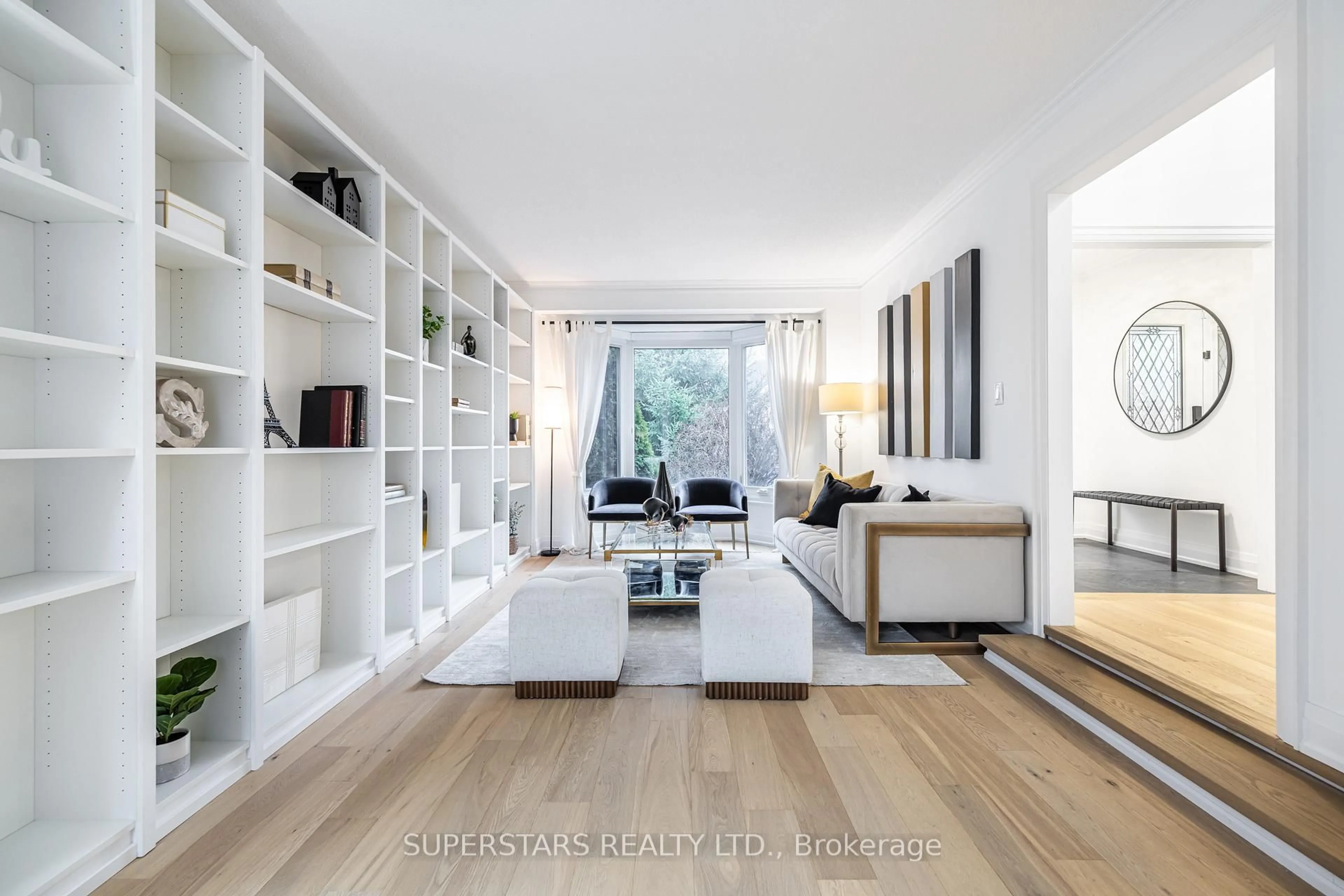 Living room with furniture, unknown for 56 Marsh Harbour, Aurora Ontario L4G 5Y6