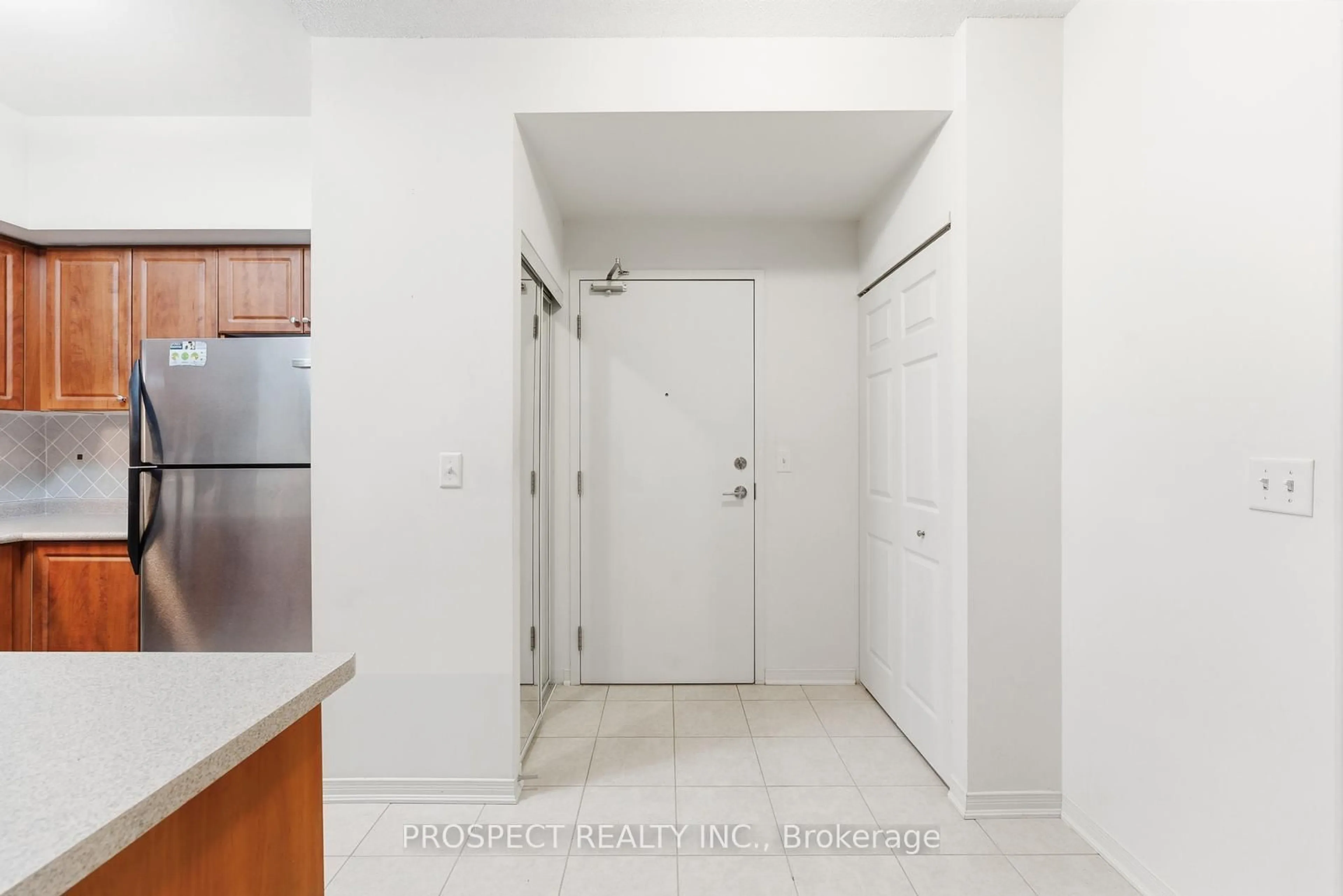 Unknown for 9451 Jane St #208, Vaughan Ontario L6A 4J1