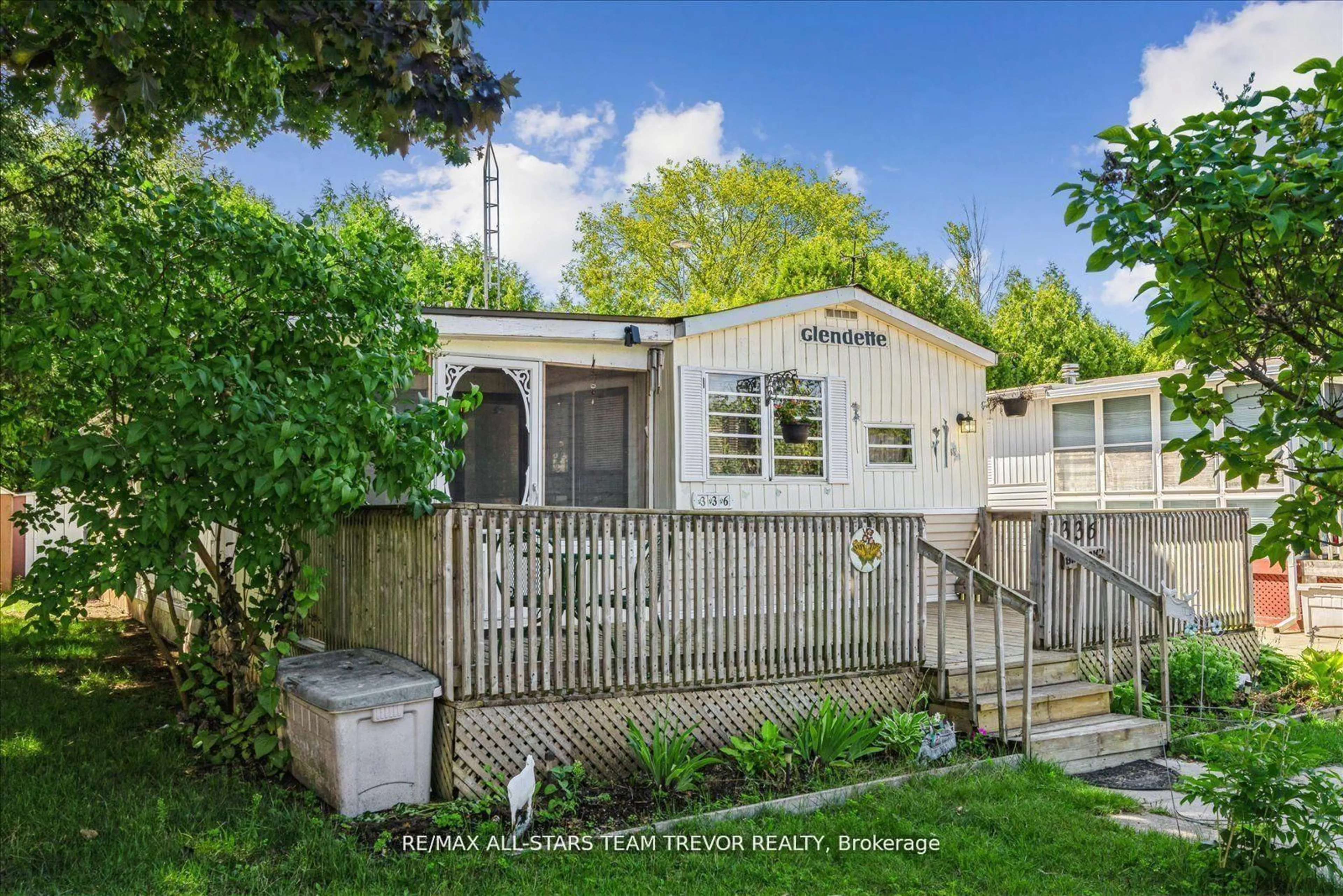 Shed for 285 Crydermans Sdrd ##336, Georgina Ontario L0E 1A0