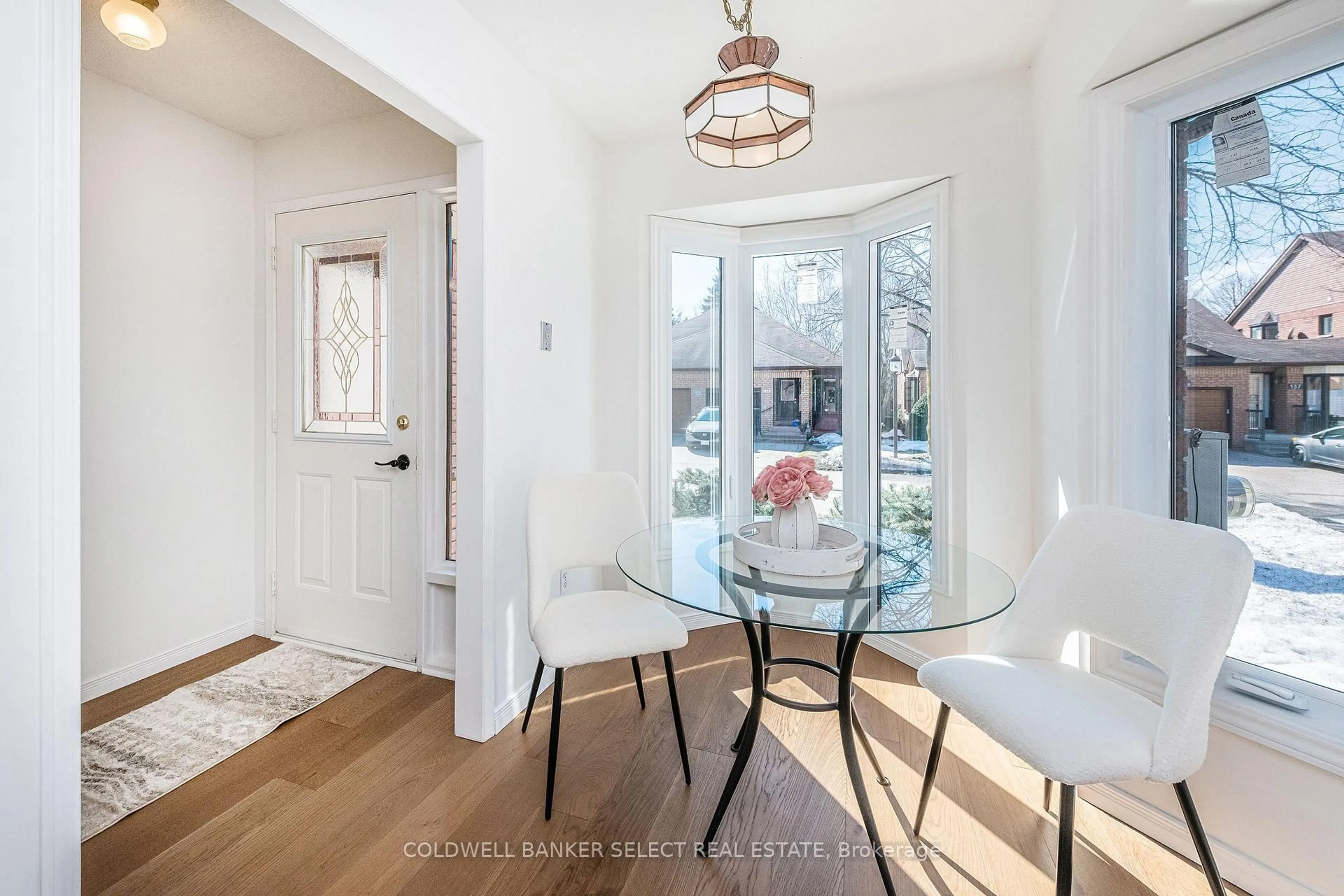 Indoor entryway for 168 Greenbriar Rd #6, New Tecumseth Ontario L9R 1X9