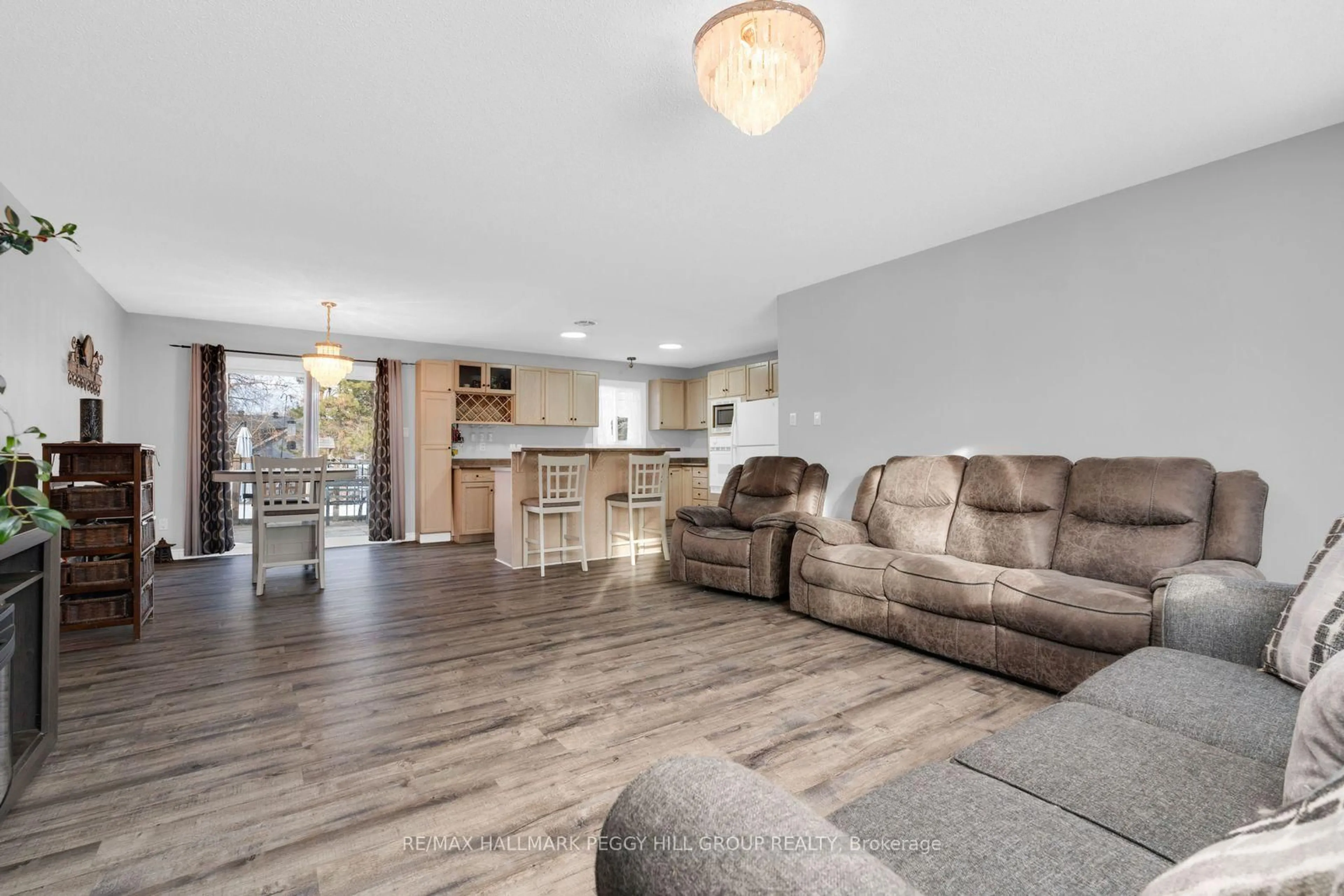 Living room with furniture, unknown for 7972 County 13 Rd, Adjala-Tosorontio Ontario L0M 1M0