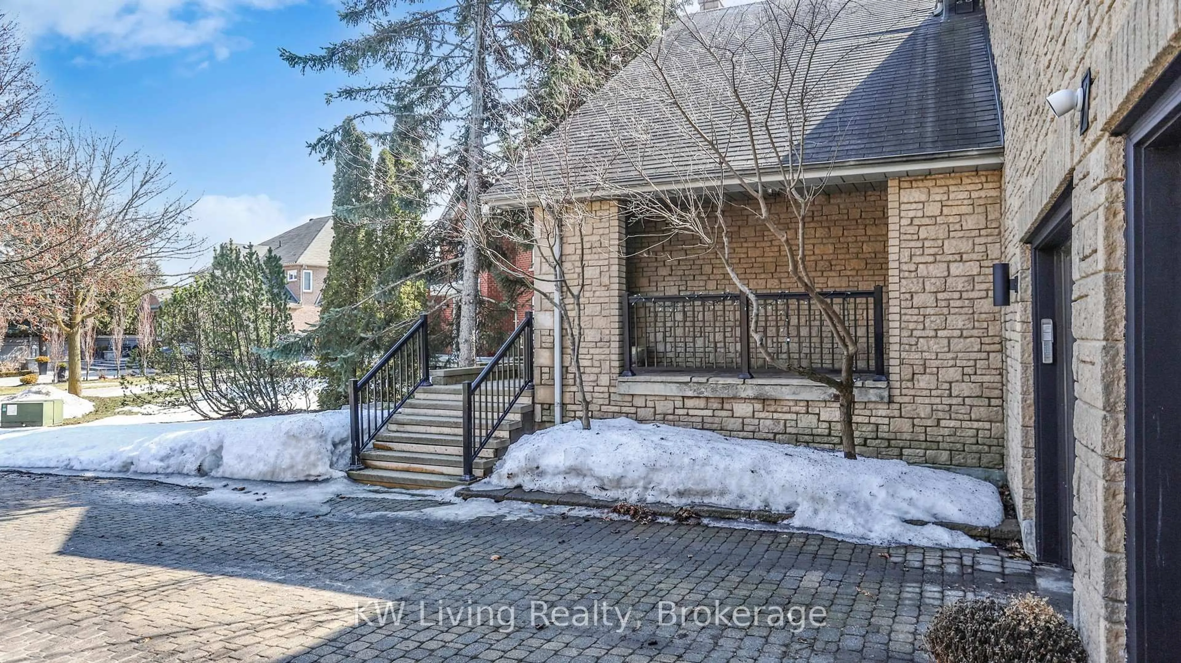 Unknown for 7 Wendover Crt, Richmond Hill Ontario L4B 3G4