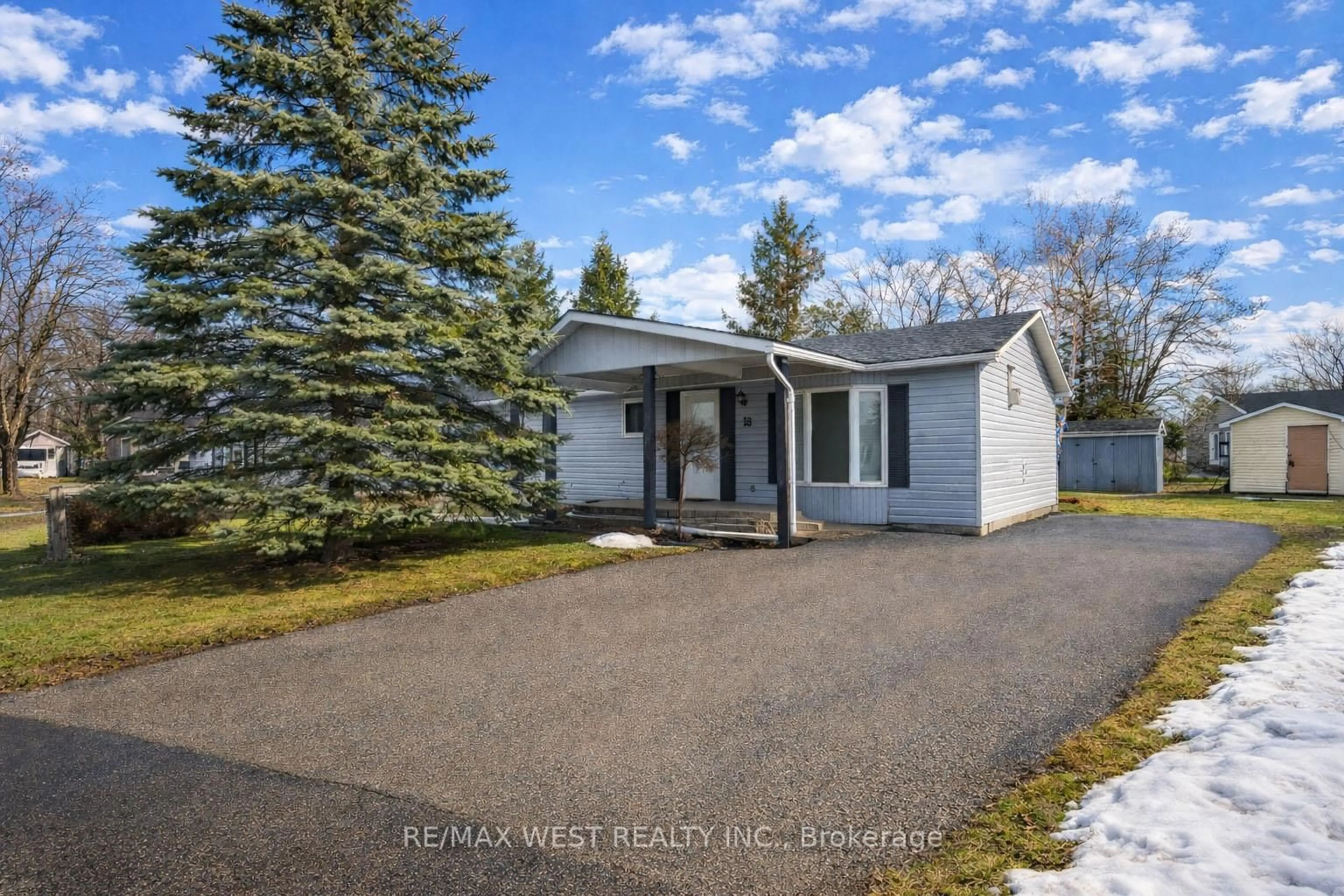 Unknown for 18 Maple Leaf Terr, Innisfil Ontario L0L 1L0