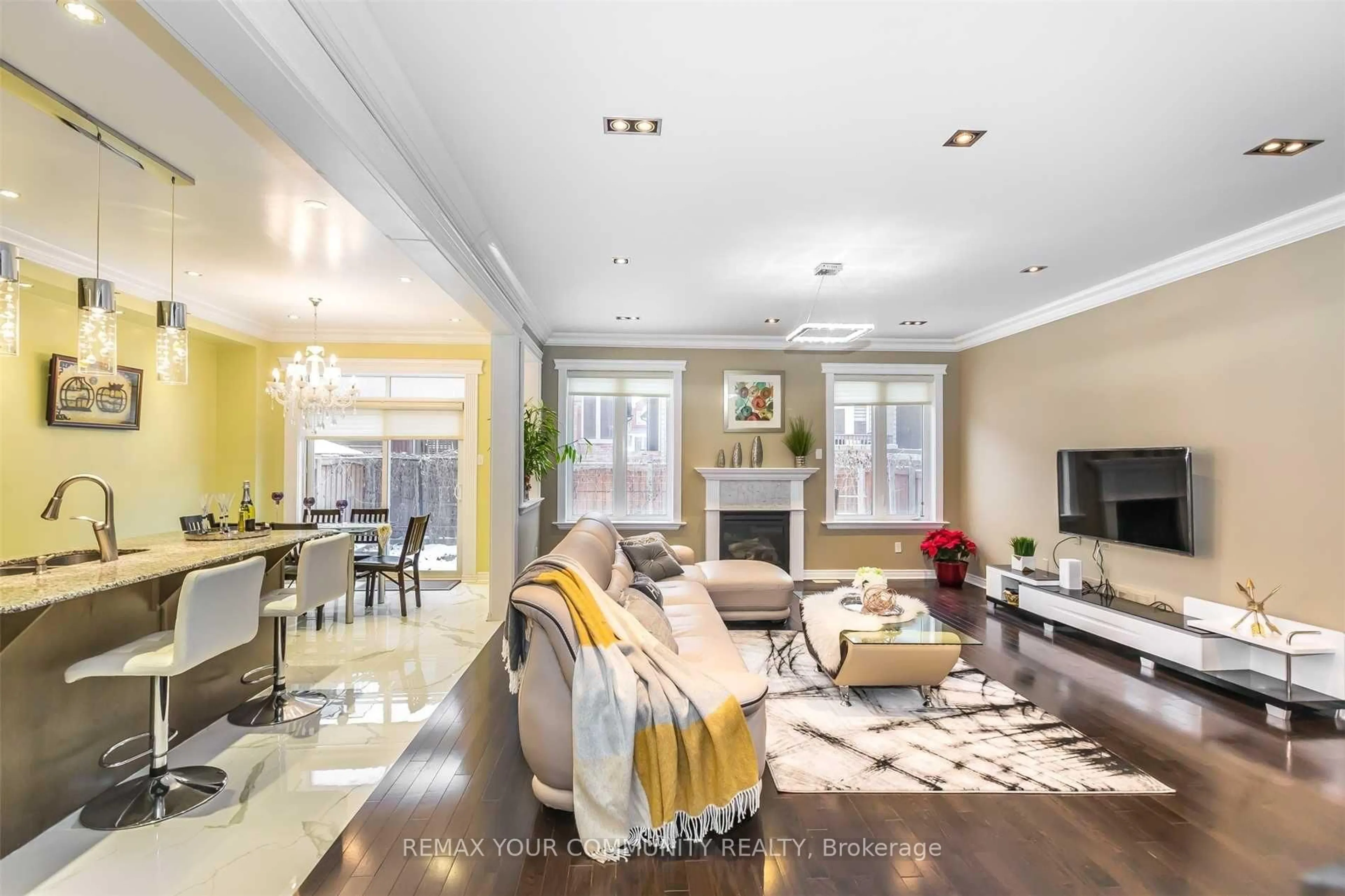 Unknown for 16 Foshan Ave, Markham Ontario L6C 0S1