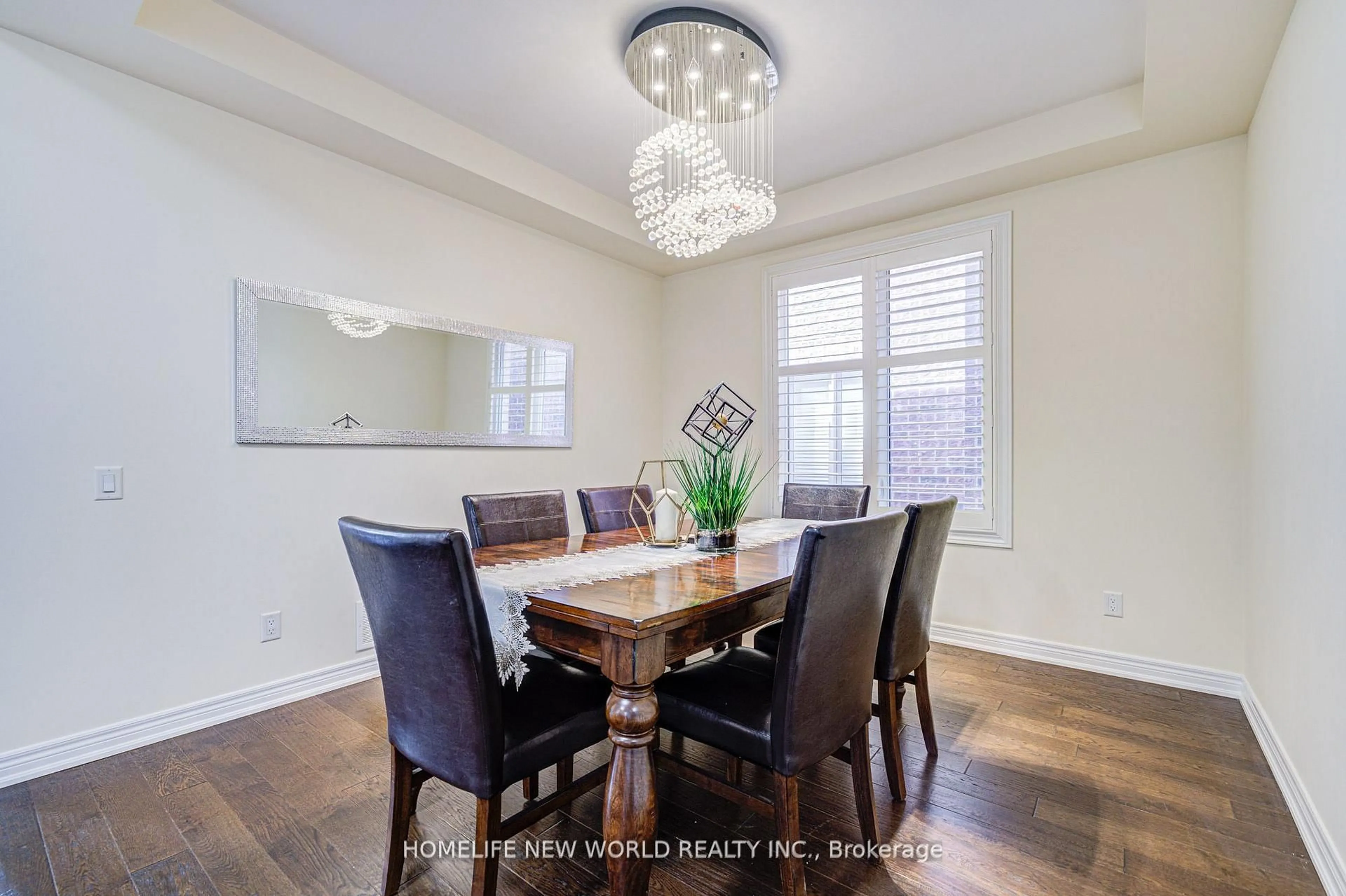 Dining room, unknown for 88 Roth St, Aurora Ontario L4G 0W7