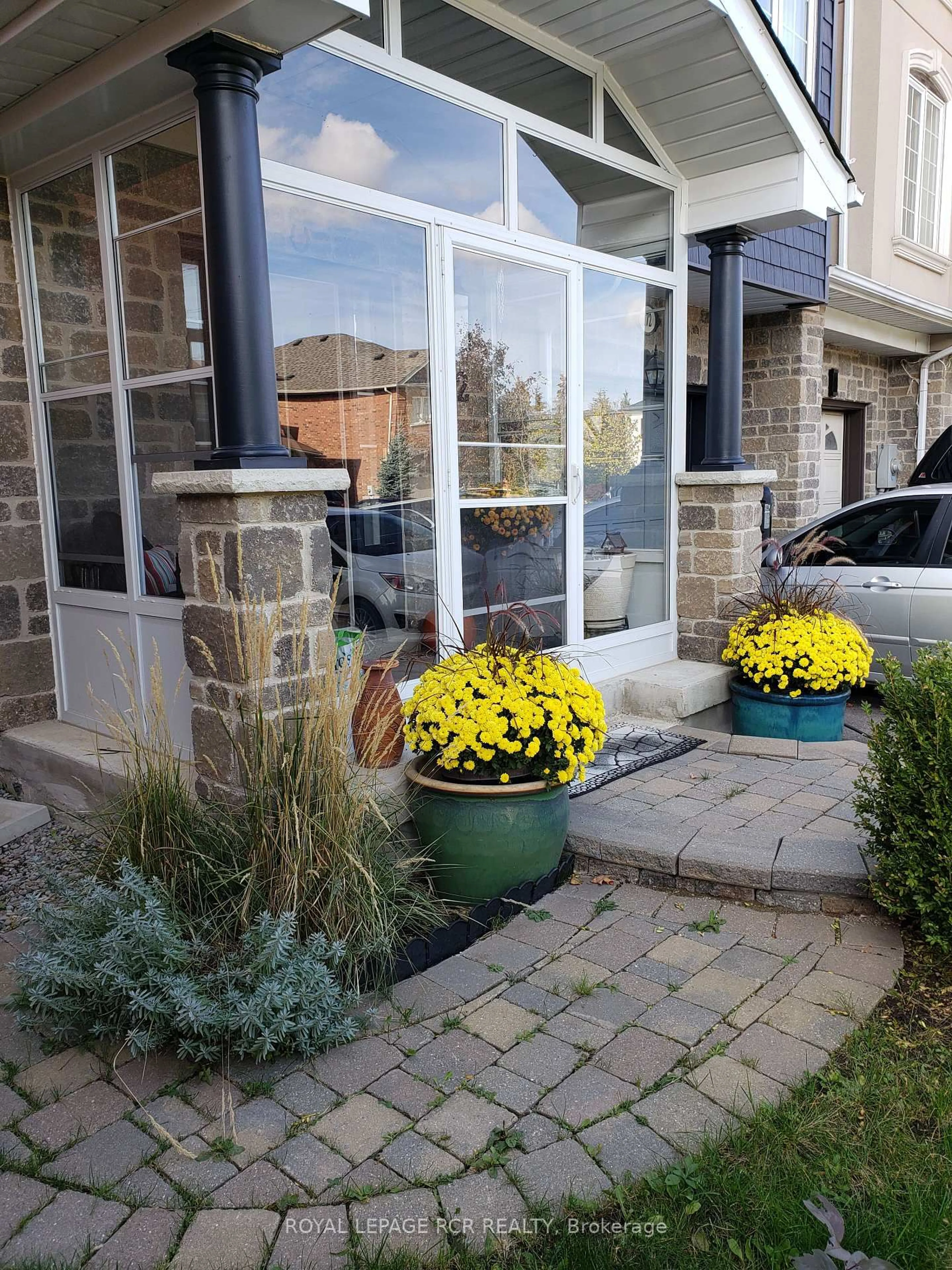 Unknown for 172 Matthew Boyd Cres, Newmarket Ontario L3X 3C7