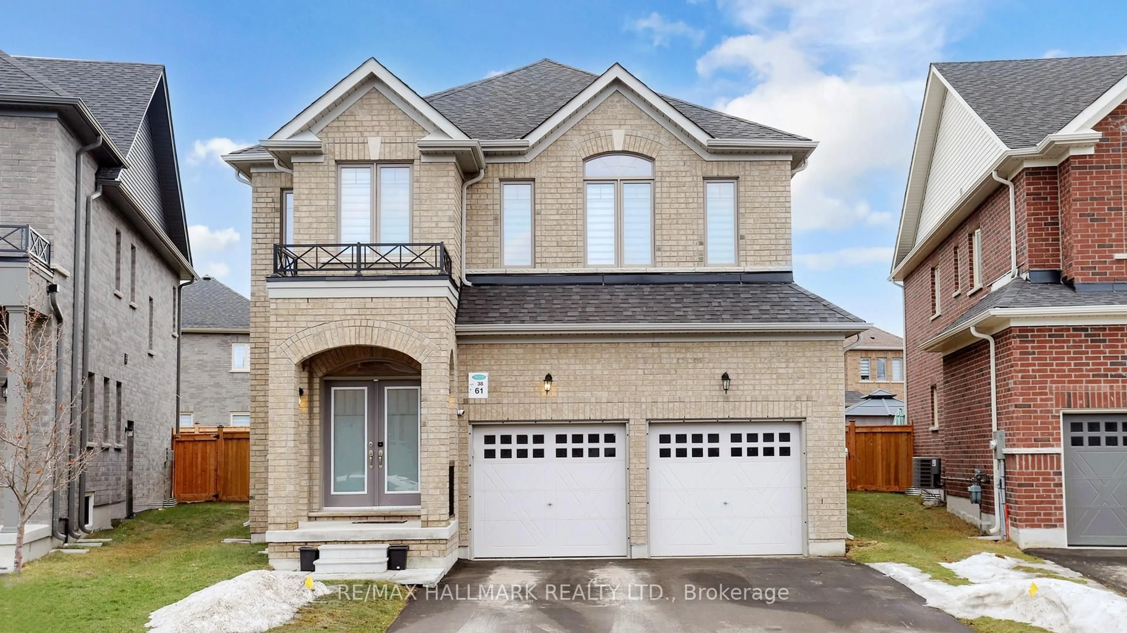 Home with brick exterior material, street for 61 Mac Campbell Way, Bradford West Gwillimbury Ontario L3Z 4M6