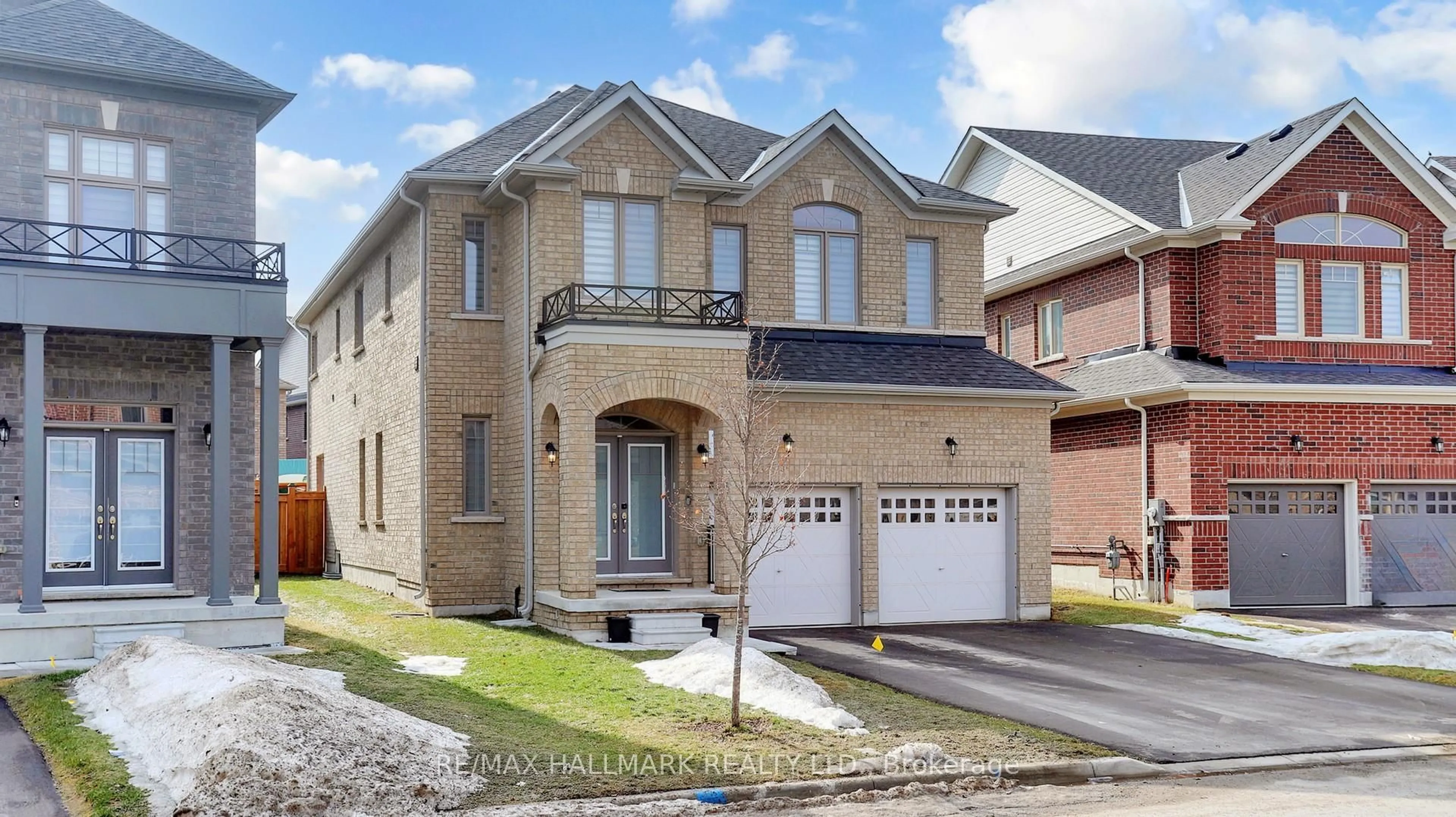 Home with brick exterior material, street for 61 Mac Campbell Way, Bradford West Gwillimbury Ontario L3Z 4M6