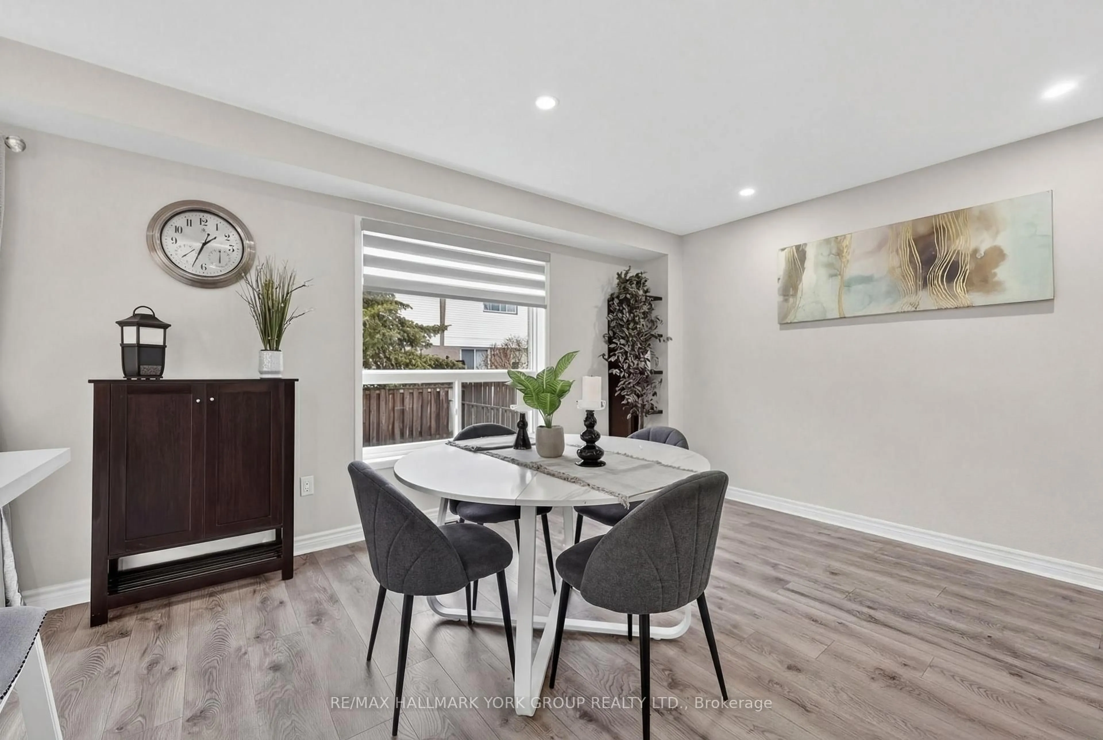 Dining room, wood/laminate floor for 1166 Andrade Lane, Innisfil Ontario L9S 4X6