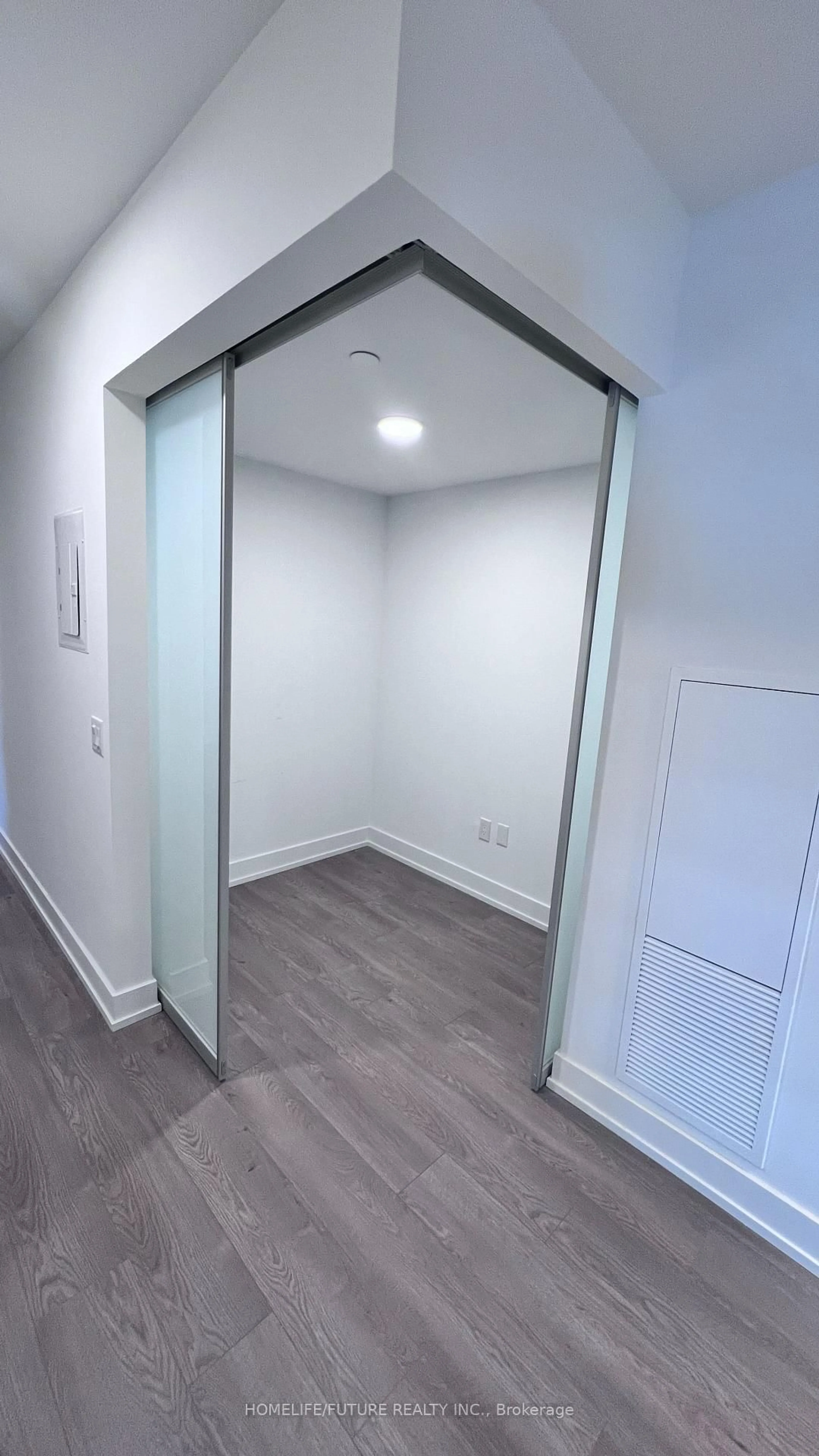 A pic of a room for 8 Cedarland Dr #826, Markham Ontario L6G 0H4