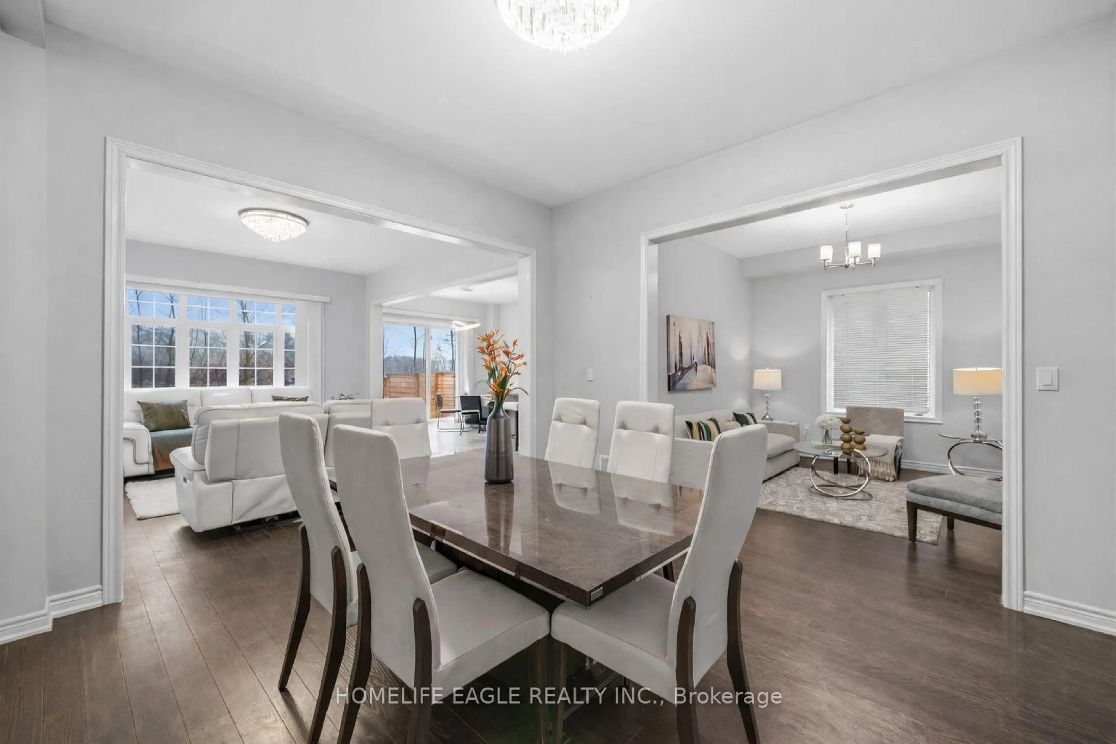 Dining room, unknown for 71 Woodhaven Ave, Aurora Ontario L4G 3Y2