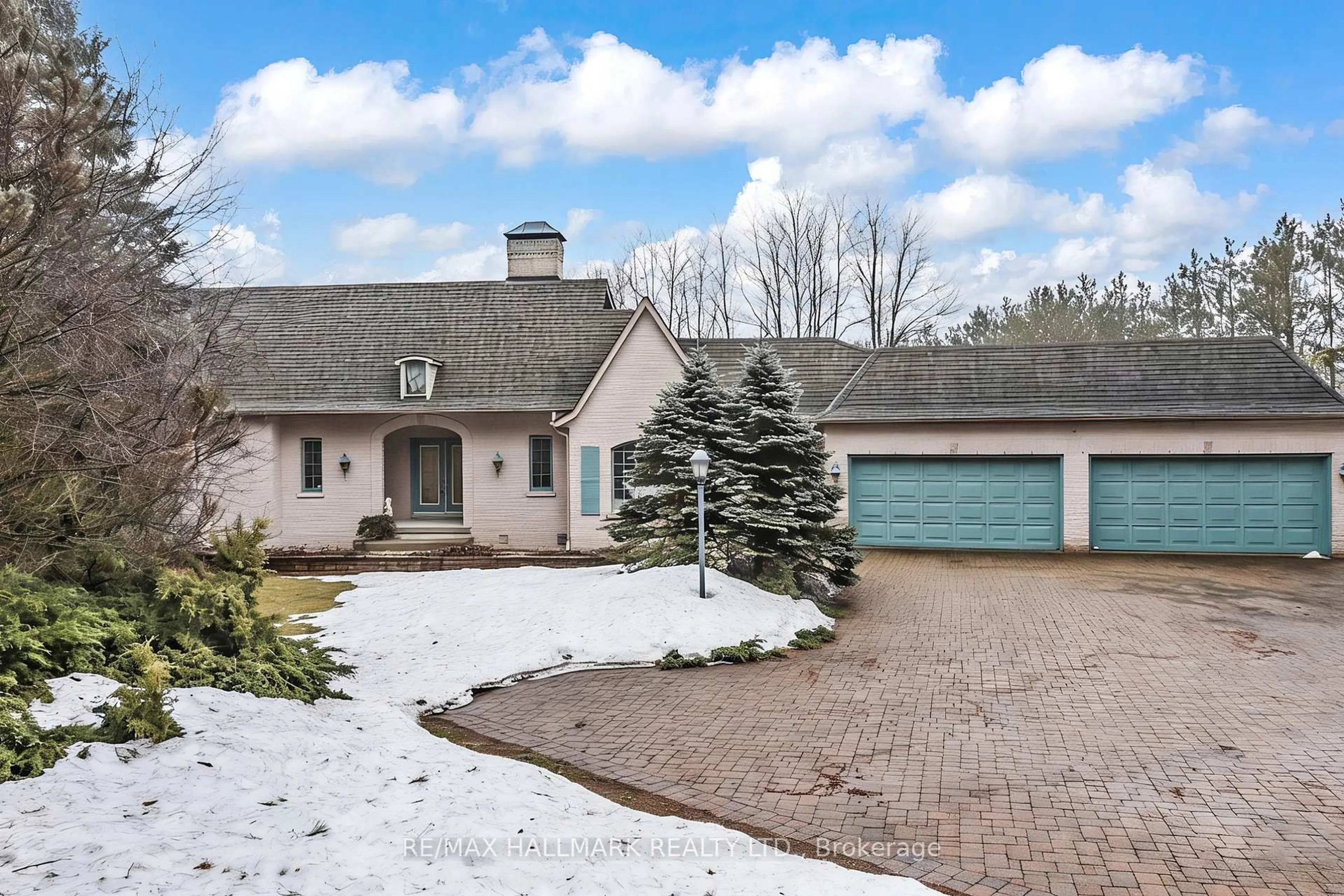 Home with brick exterior material, street for 18381 McCowan Rd, East Gwillimbury Ontario L0G 1M0