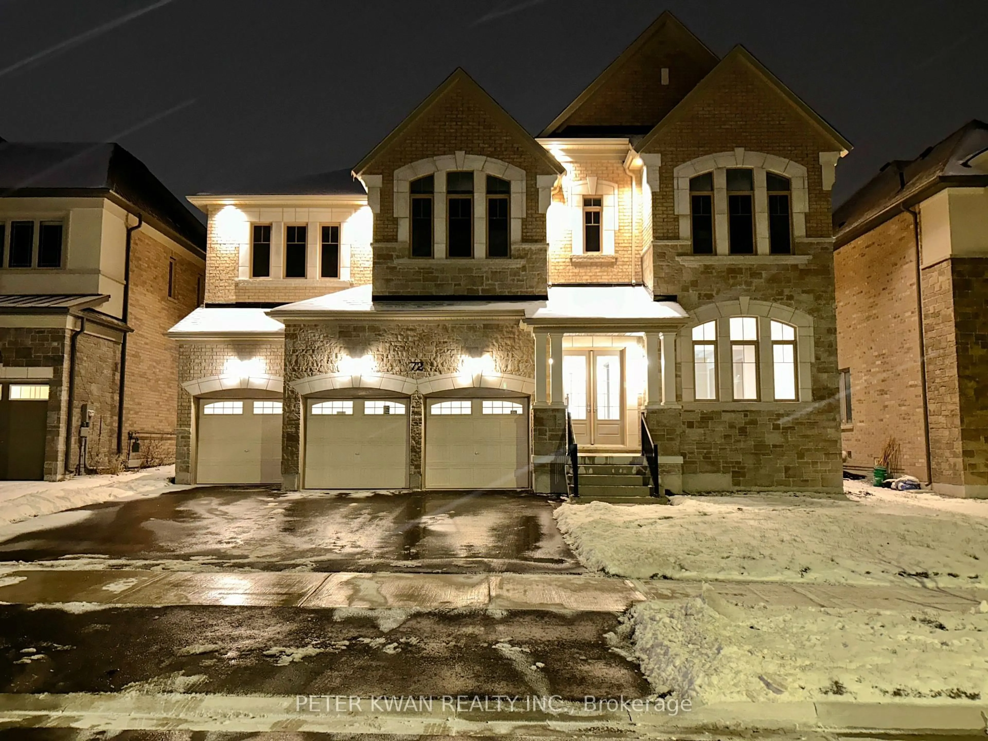Home with brick exterior material, street for 72 Silk Twist Dr, East Gwillimbury Ontario L9N 0W4