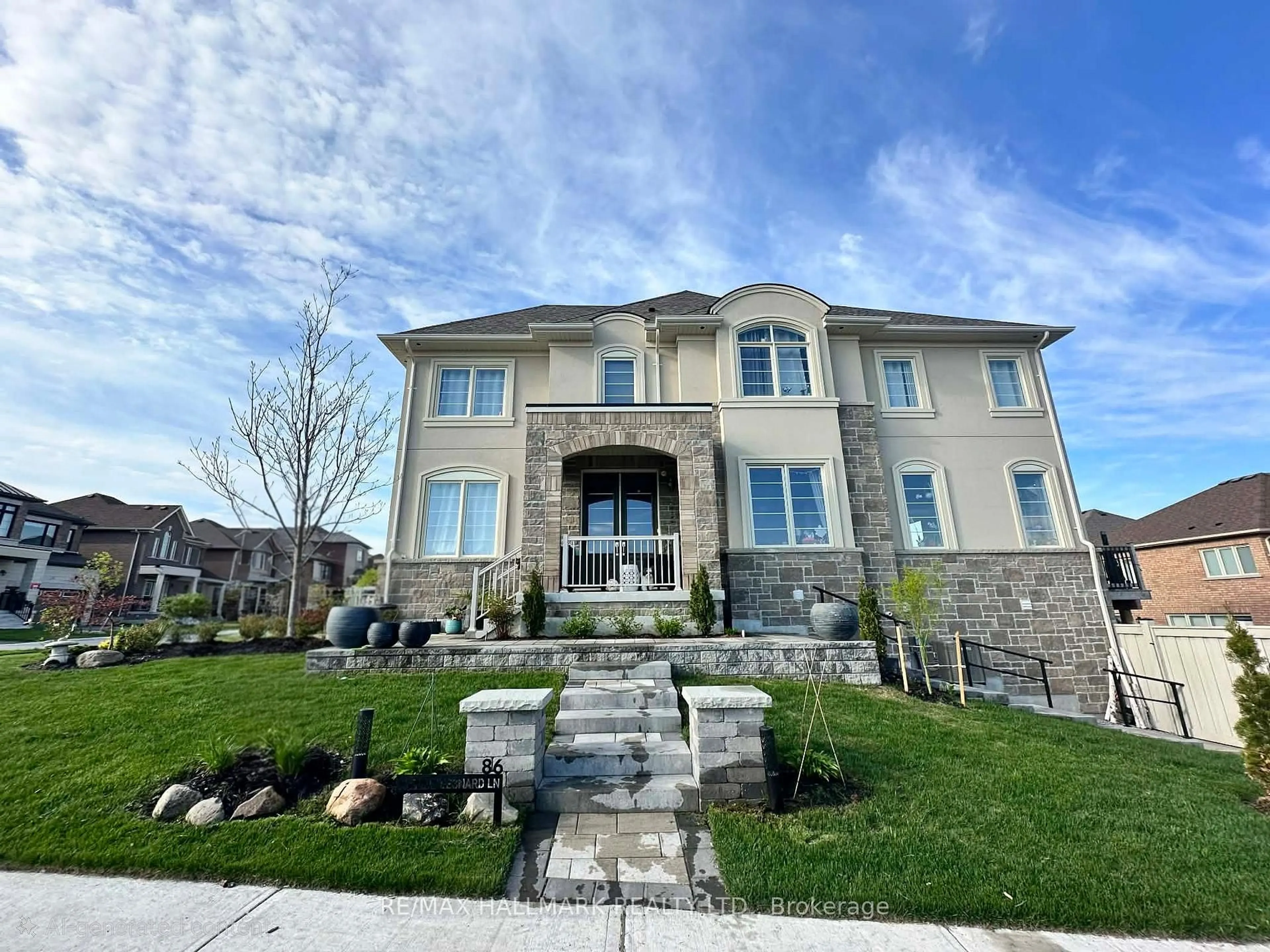 Home with brick exterior material, unknown for 86 Murray Leonard Lane, East Gwillimbury Ontario L9N 0Z6