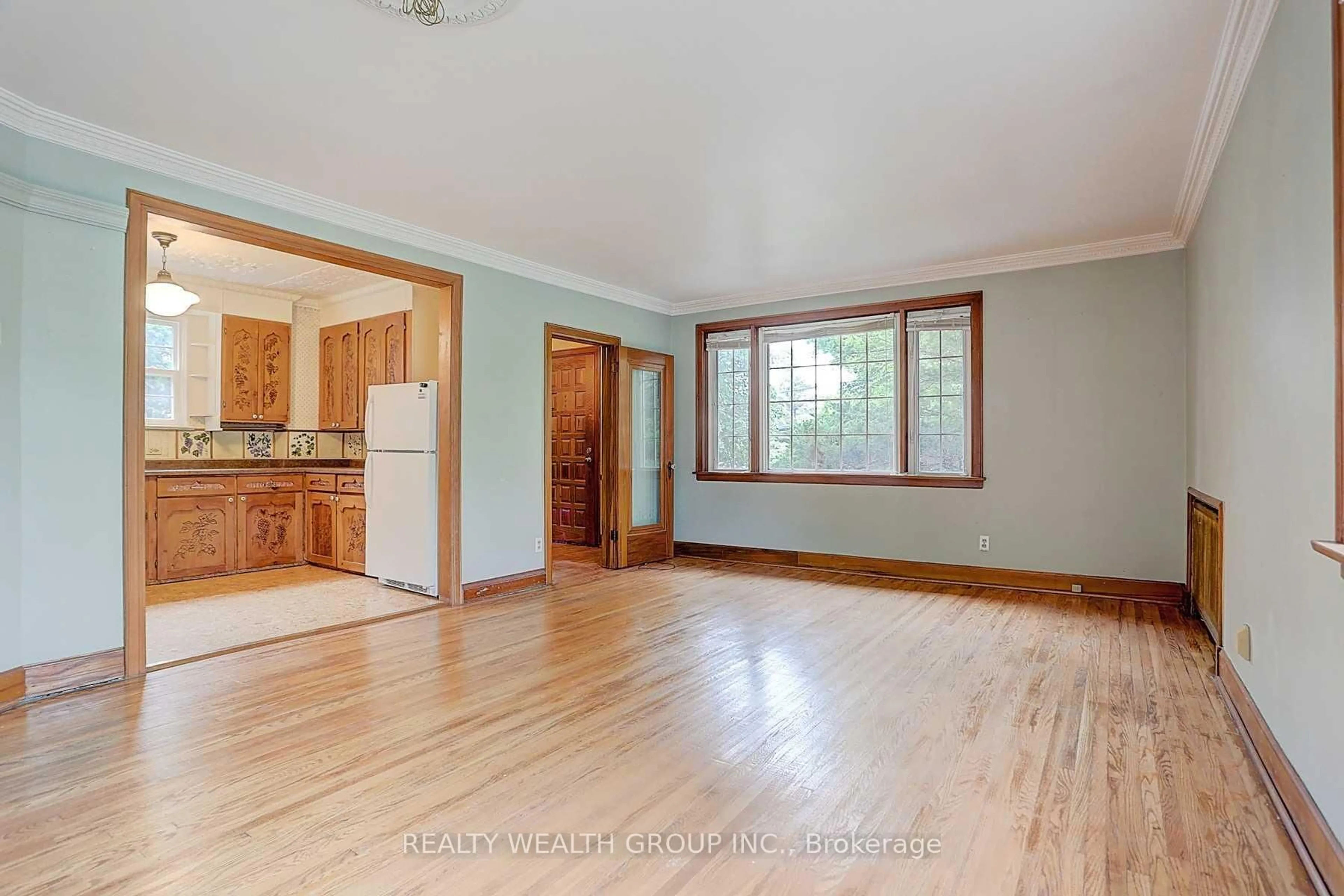 Unknown for 460 Main St, King Ontario L0G 1T0