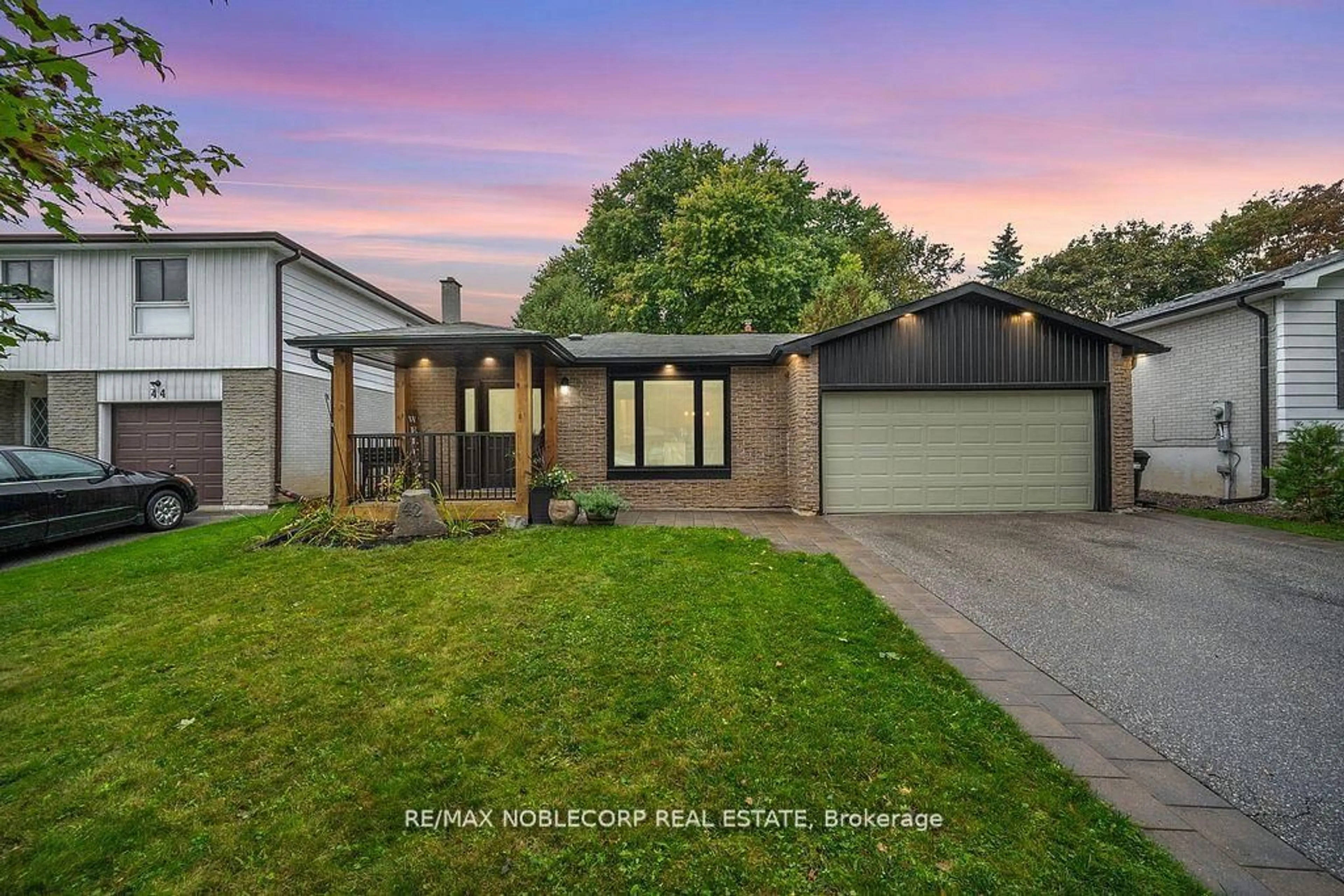 Home with brick exterior material, street for 42 Mitchell Ave, New Tecumseth Ontario L9R 1C2