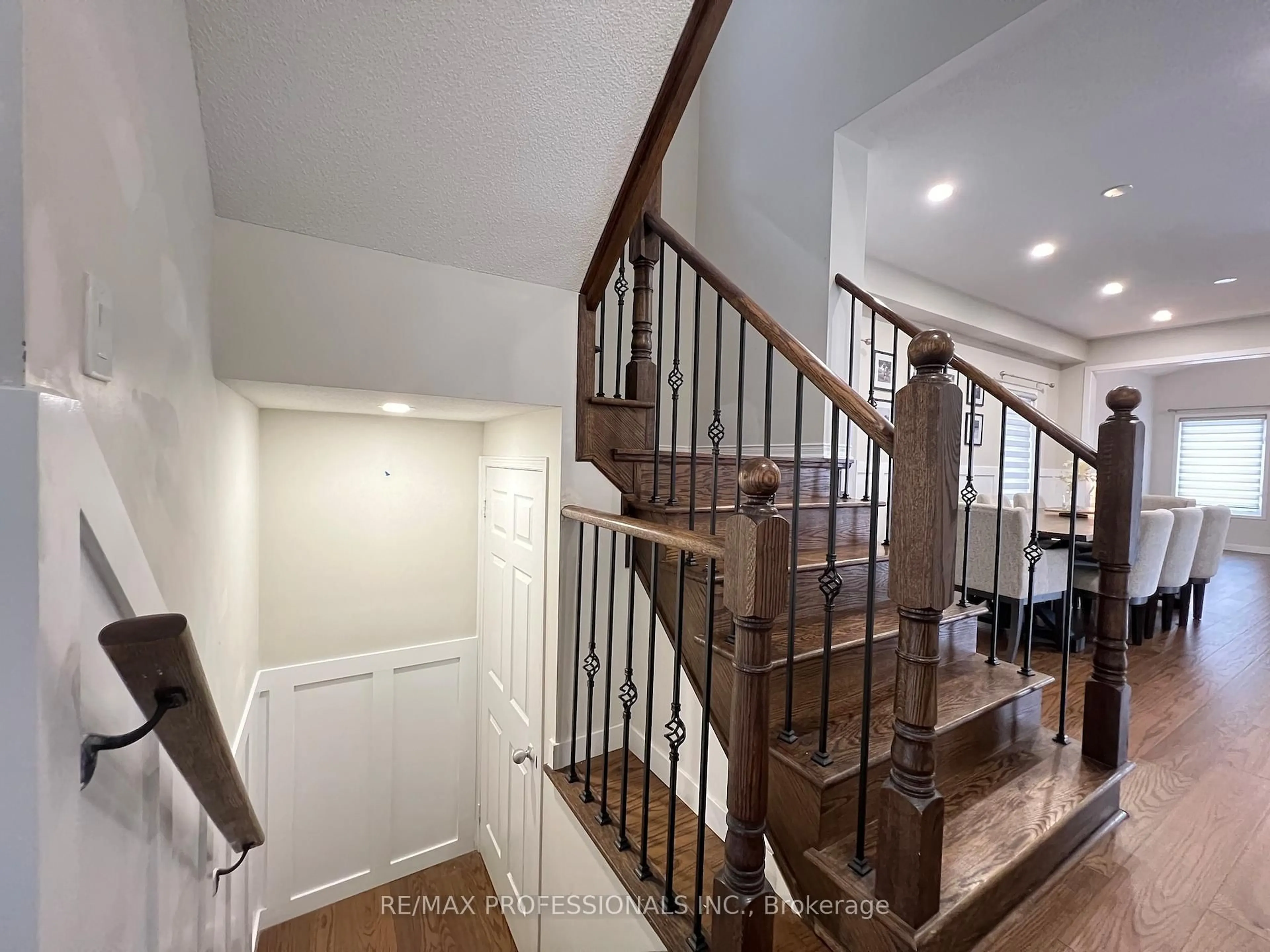 Unknown for 49 Liberty Cres, Bradford West Gwillimbury Ontario L3Z 0P5