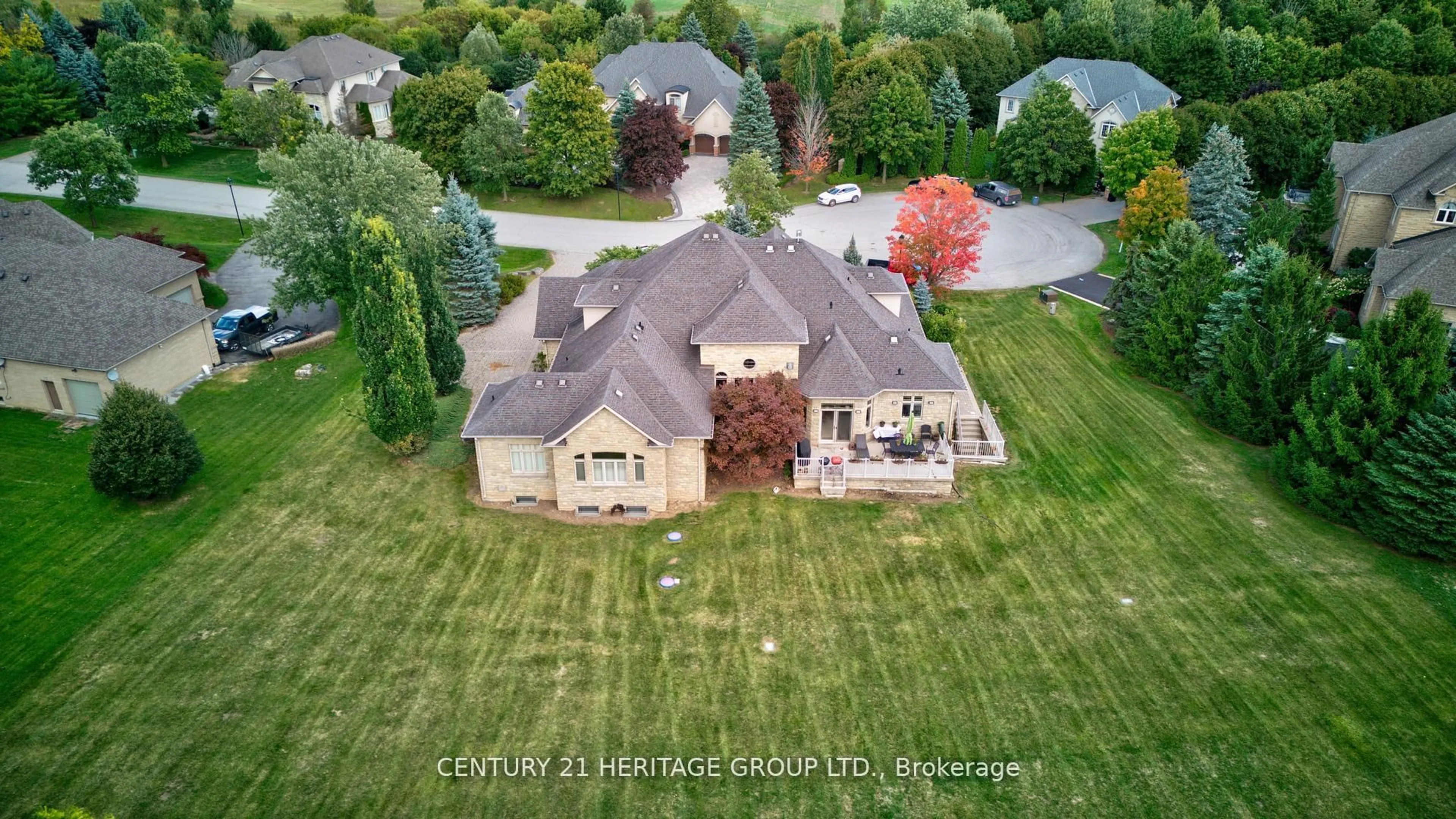 A pic from outside/outdoor area/front of a property/back of a property/a pic from drone, street for 12 Prince Adam Crt, King Ontario L7B 1M1