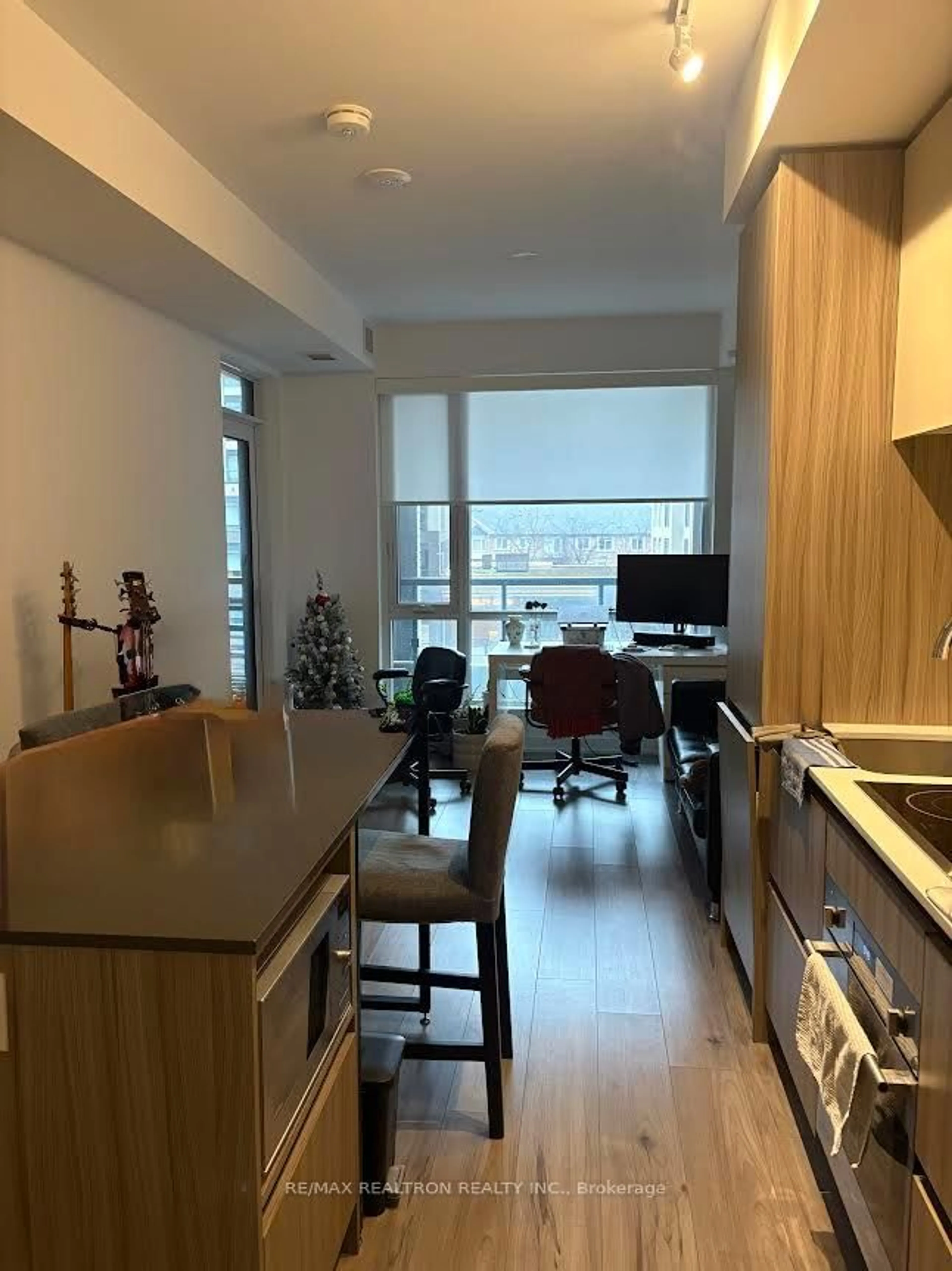 Unknown for 7950 Bathurst St #332, Vaughan Ontario L4J 0L4