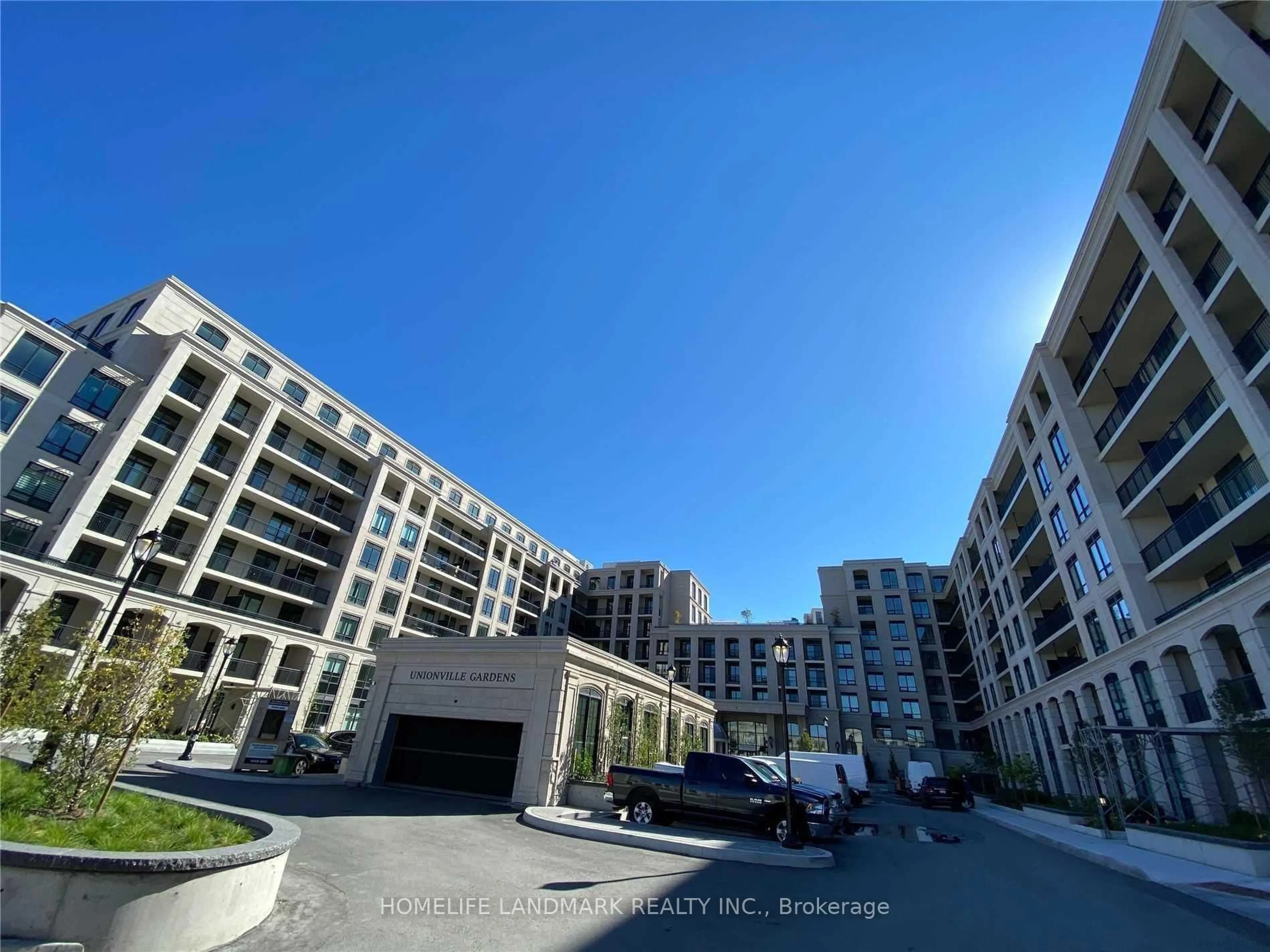 A pic from outside/outdoor area/front of a property/back of a property/a pic from drone, street for 268 Buchanan Dr #712W, Markham Ontario L3R 8G9