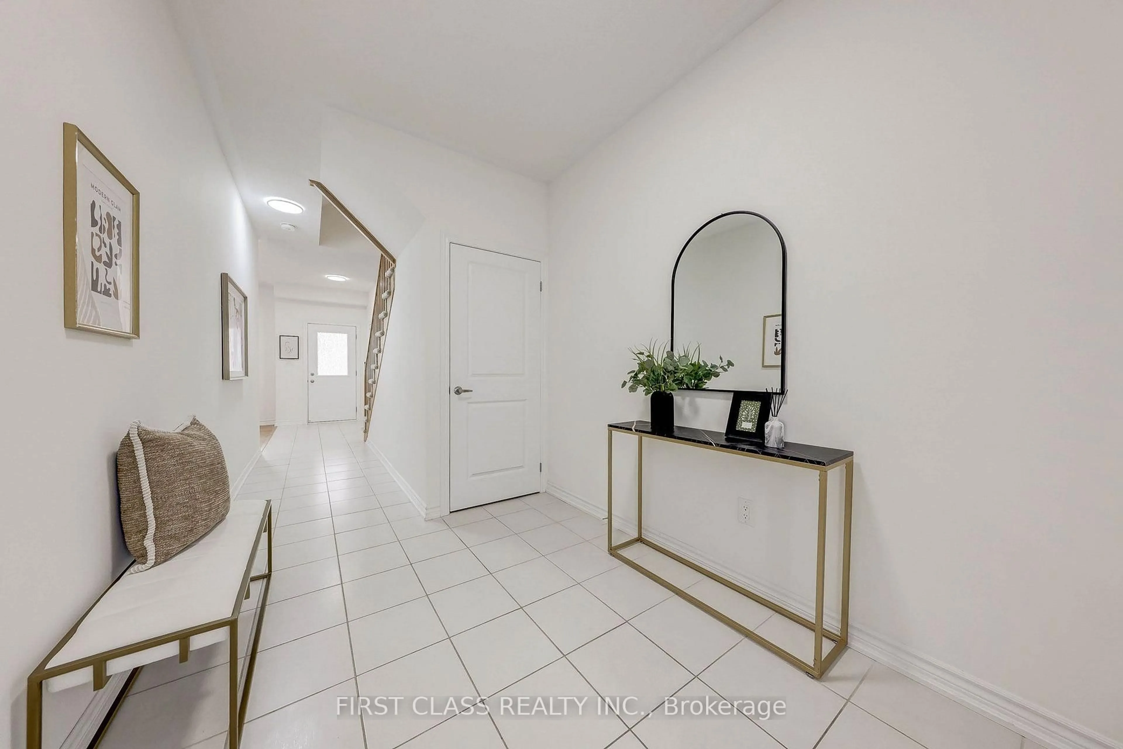 Indoor entryway for 22 Massachusetts Lane, Markham Ontario L6E 0V6