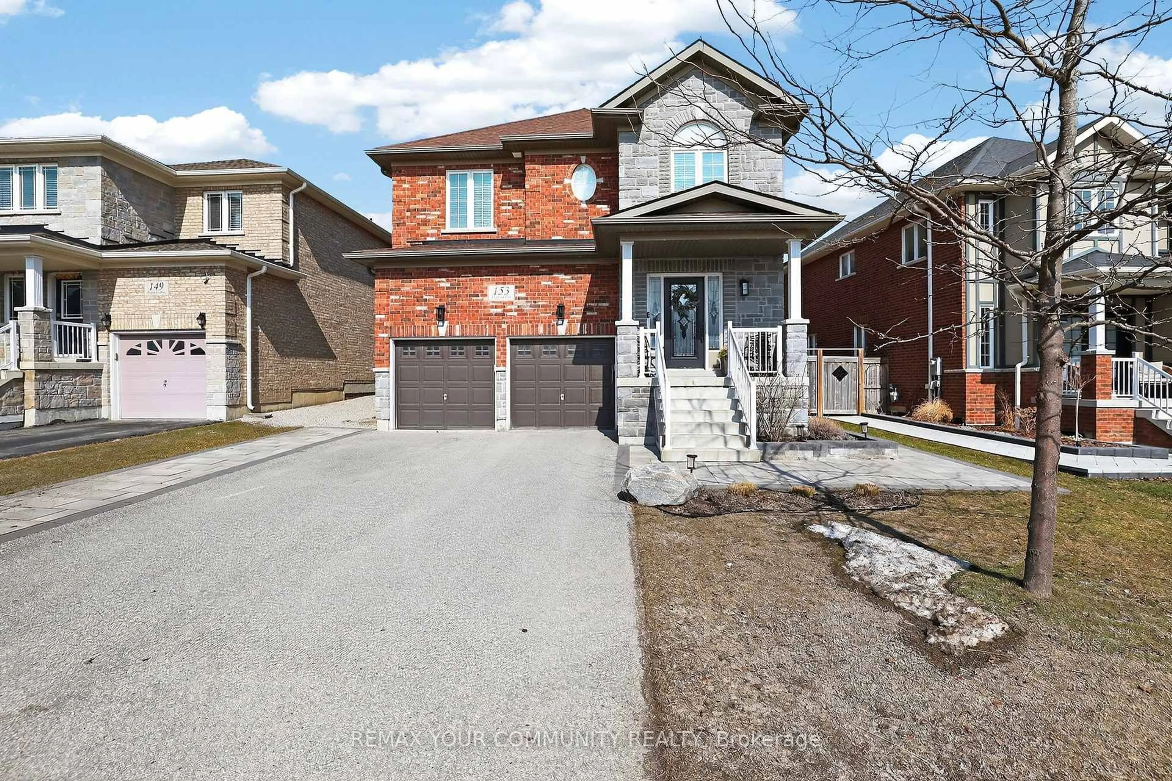 Home with brick exterior material, street for 153 Hopkins Cres, Bradford West Gwillimbury Ontario L3Z 0R7