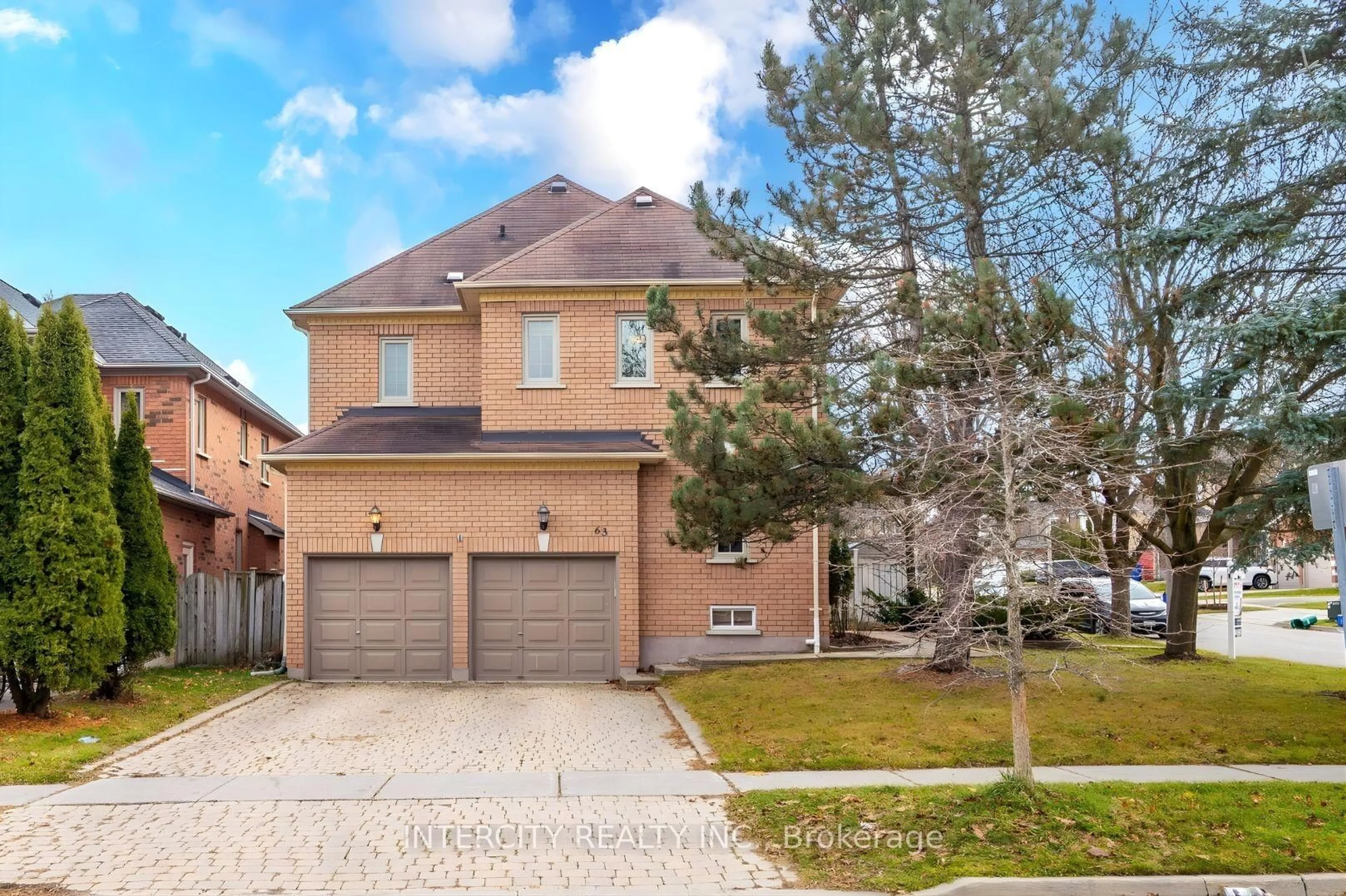 Home with brick exterior material, street for 63 Deerglen Terr, Aurora Ontario L4G 6Y2