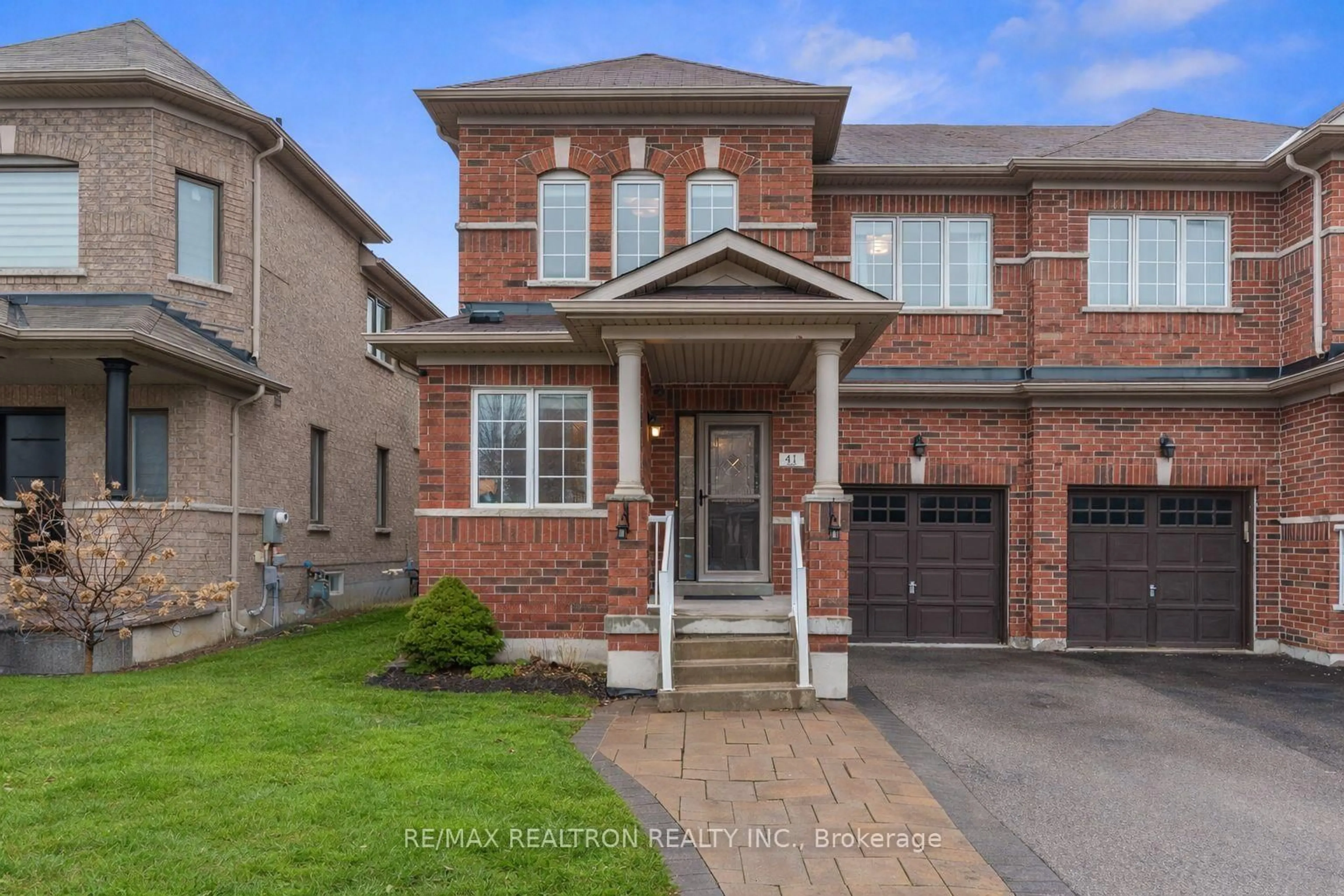 Home with brick exterior material, street for 41 Wallwark St, Aurora Ontario L4G 0J2