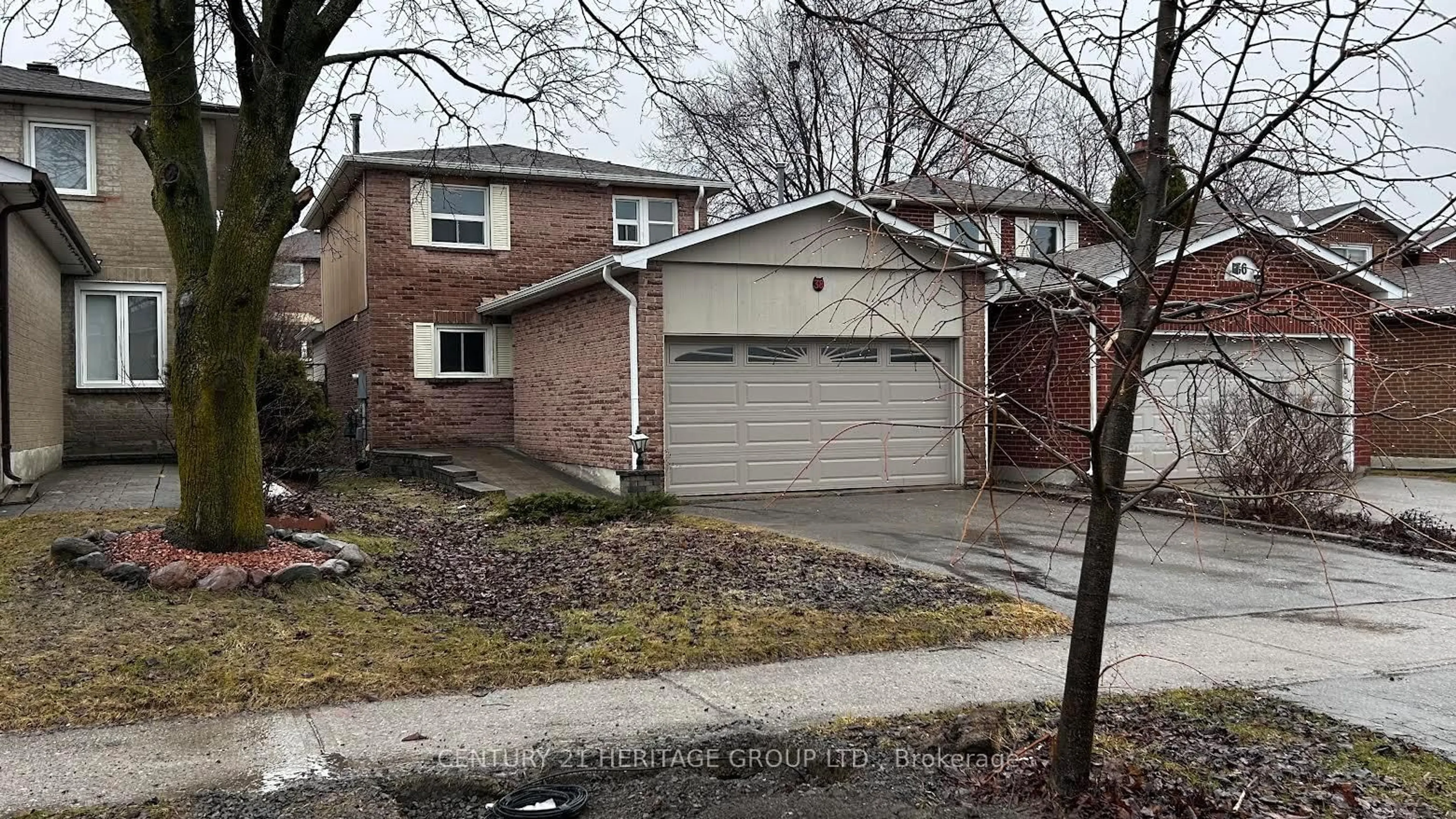 Home with brick exterior material, street for 38 Gray Cres, Richmond Hill Ontario L4C 5V5
