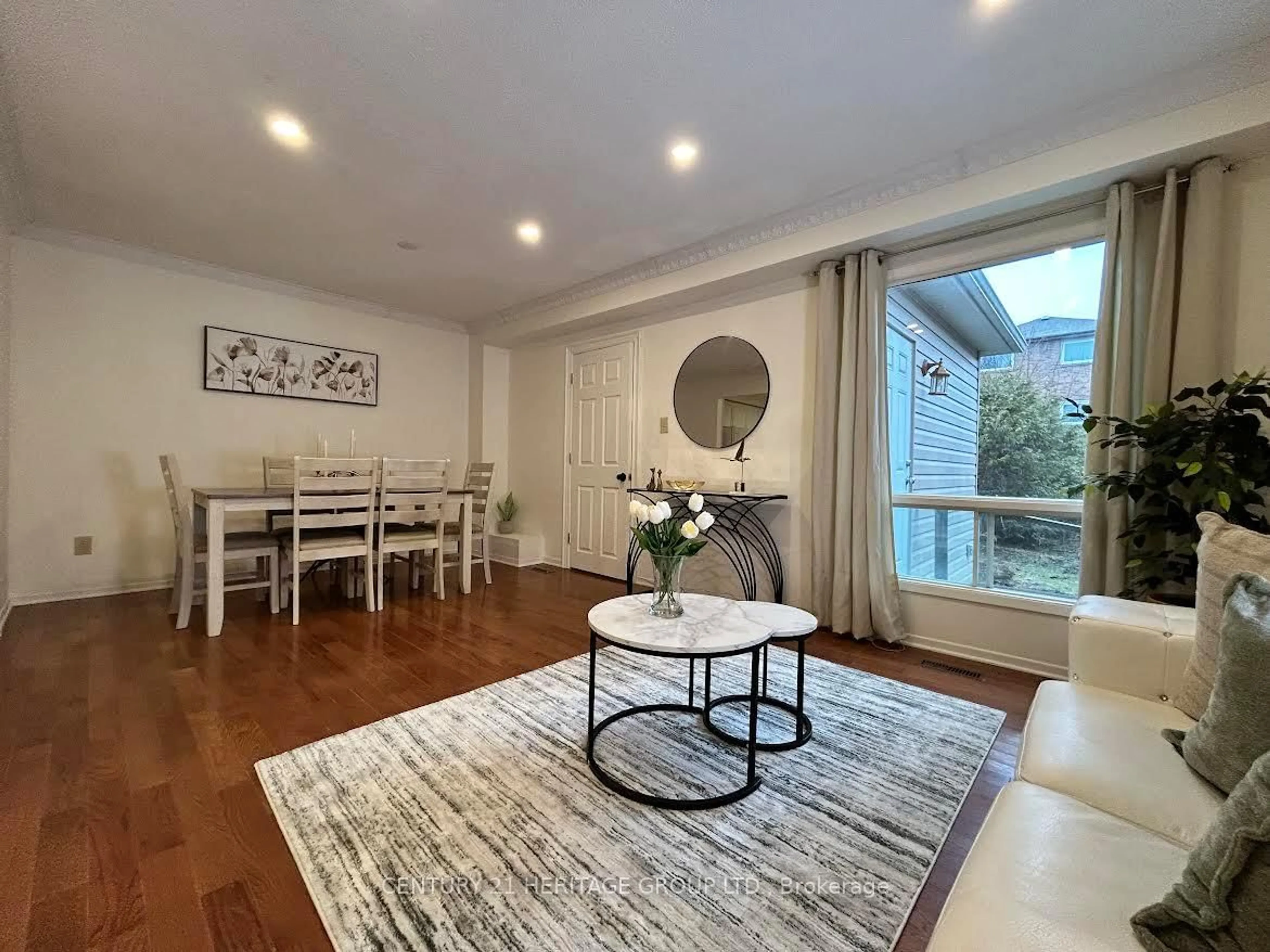 Unknown for 38 Gray Cres, Richmond Hill Ontario L4C 5V5