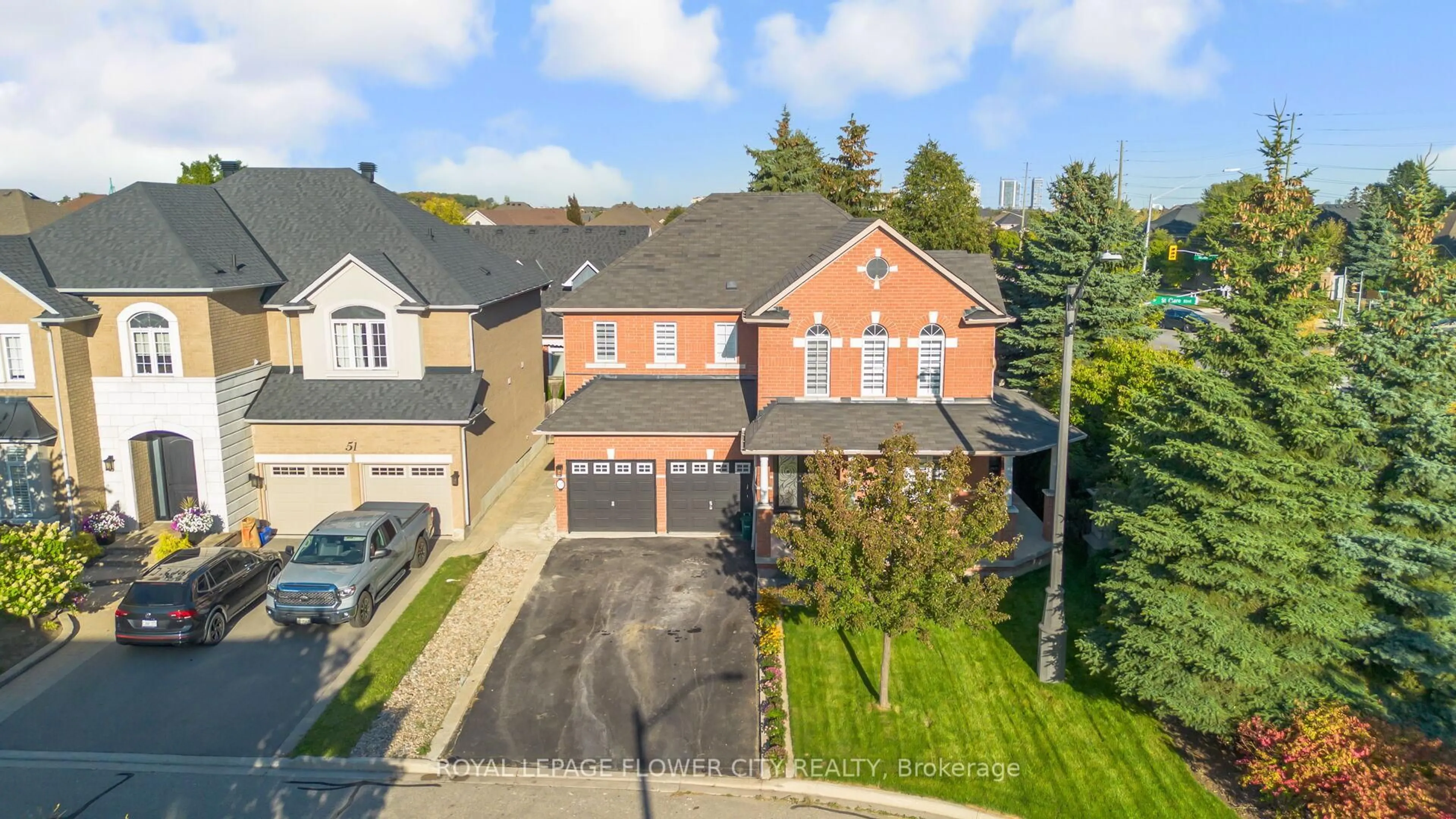 A pic from outside/outdoor area/front of a property/back of a property/a pic from drone, street for 57 St Nicholas Cres, Vaughan Ontario L4H 3E5