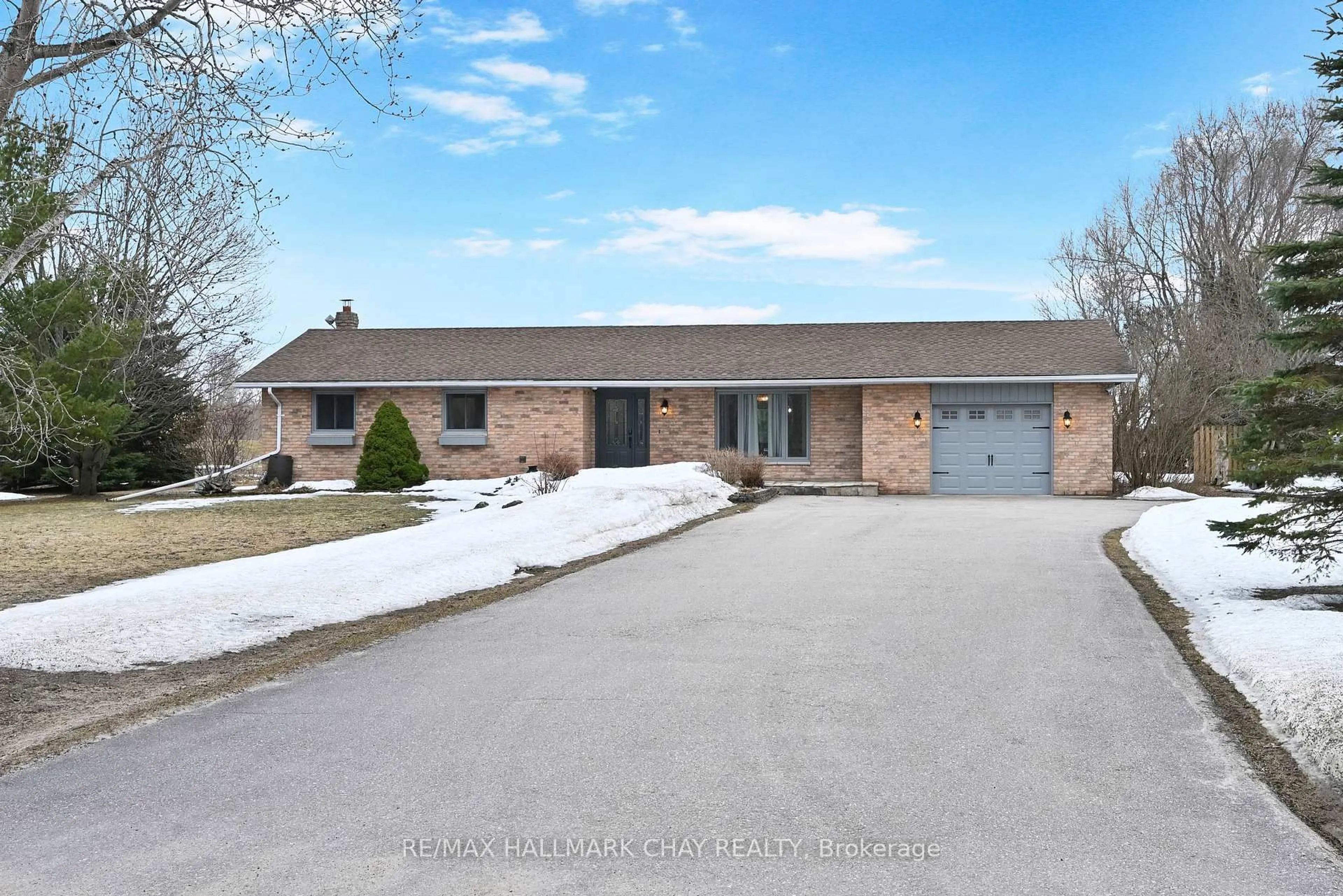Home with brick exterior material, street for 6439 20th Sdrd, Essa Ontario L0M 1B0