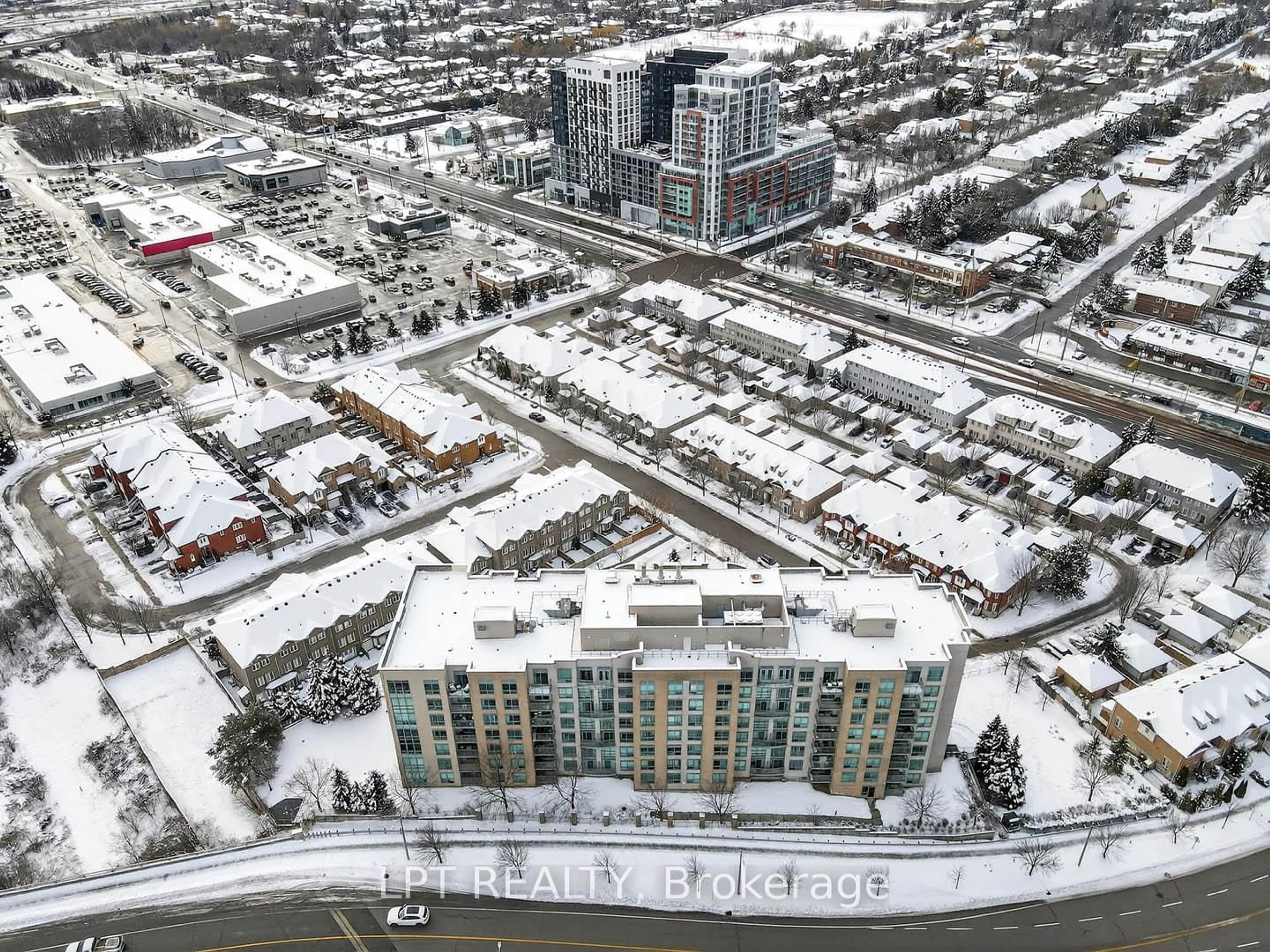 A pic from outside/outdoor area/front of a property/back of a property/a pic from drone, city buildings view from balcony for 51 Baffin Crt #PH06, Richmond Hill Ontario L4B 4P6